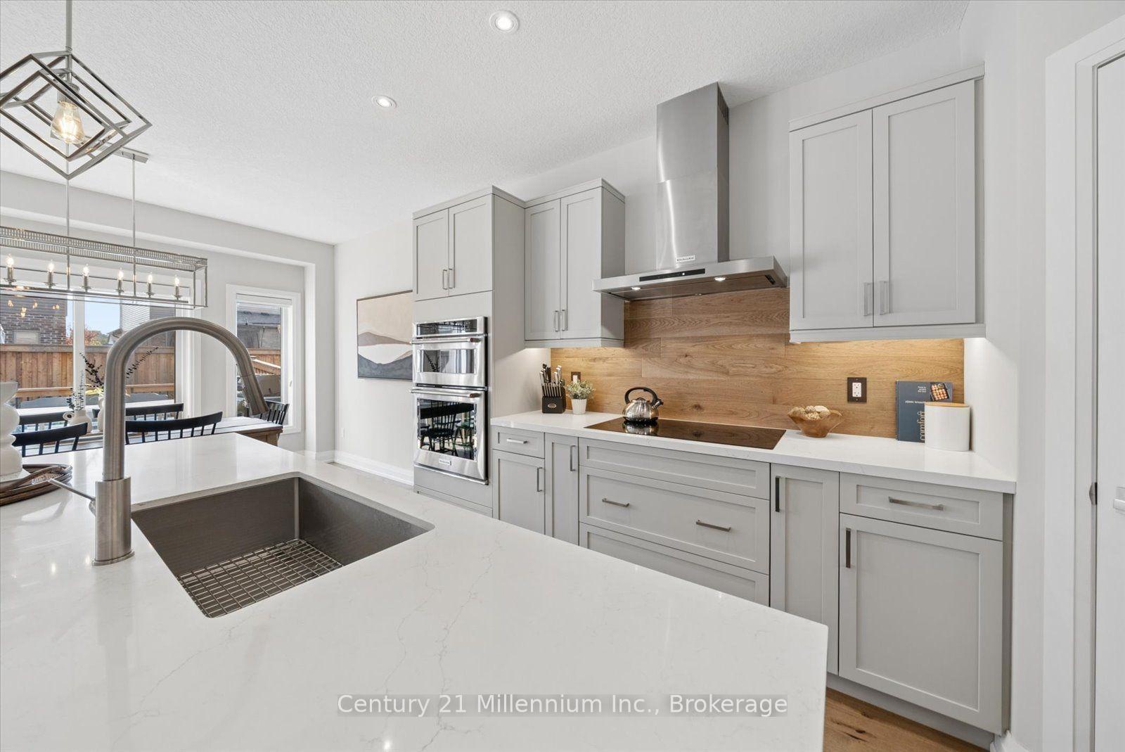 Photo 12 of 57 Foley Crescent, Collingwood — HOMEH