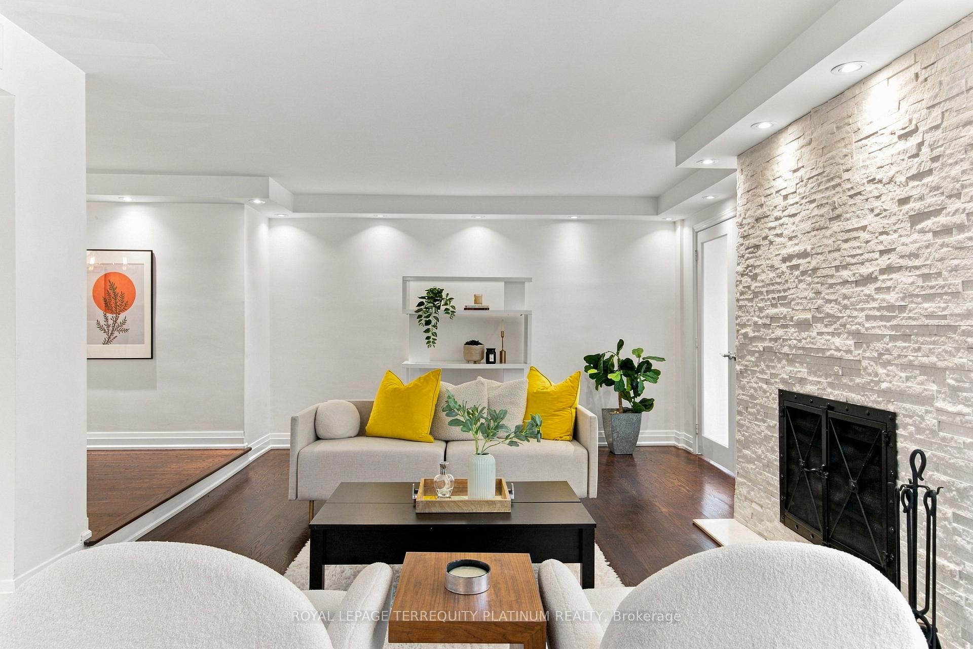 Photo 10 of Unit 203, 70 Montclair Avenue, Toronto, Forest Hill South — HOMEH