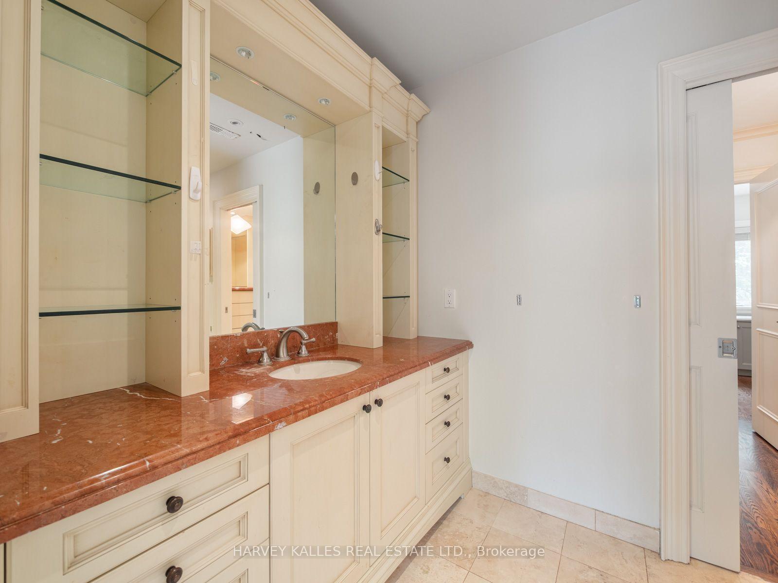 Photo 18 of 67 Warren Road, Toronto, Casa Loma — HOMEH