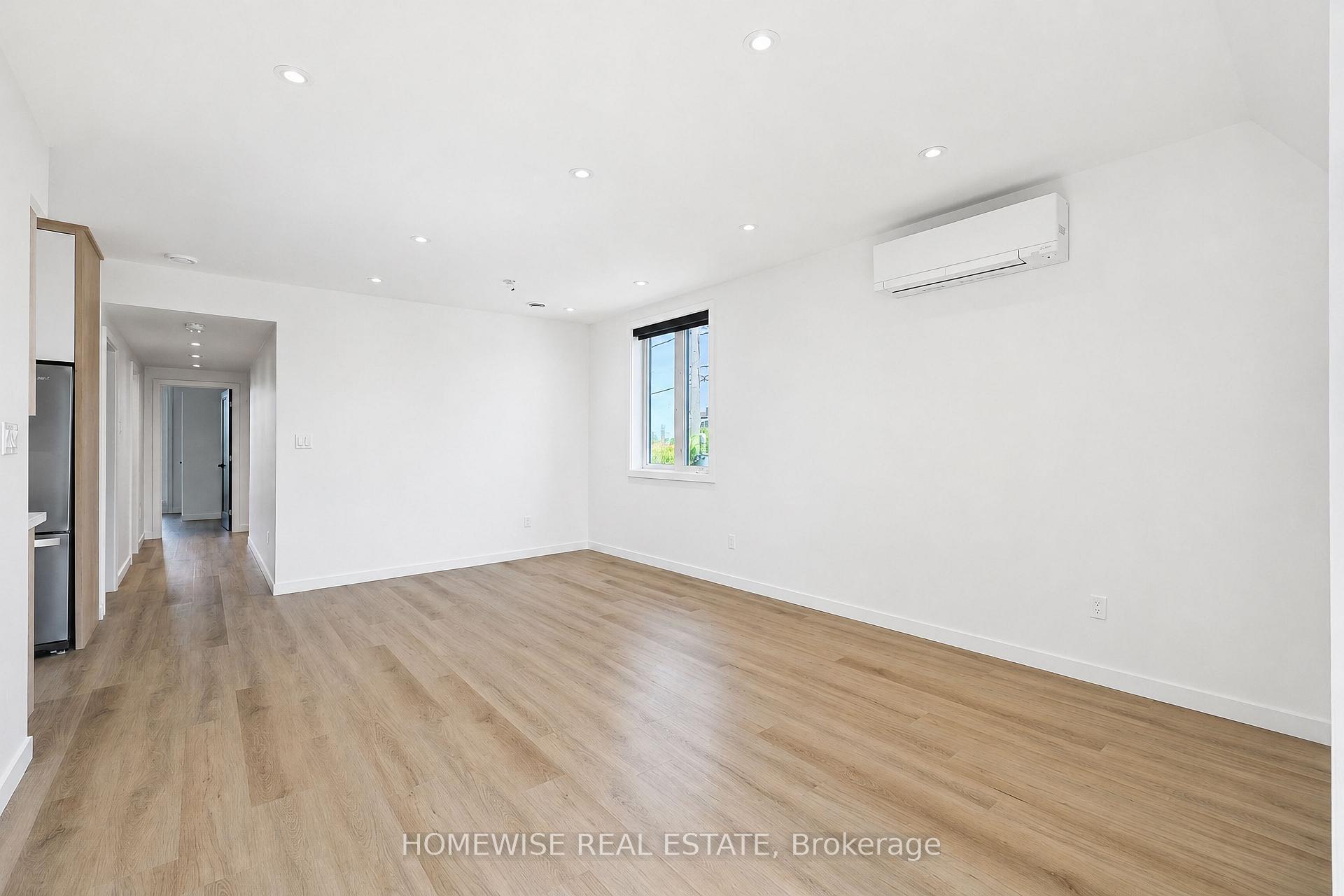 Photo 3 of Unit 2, 25 King High Avenue, North York, Clanton Park — HOMEH