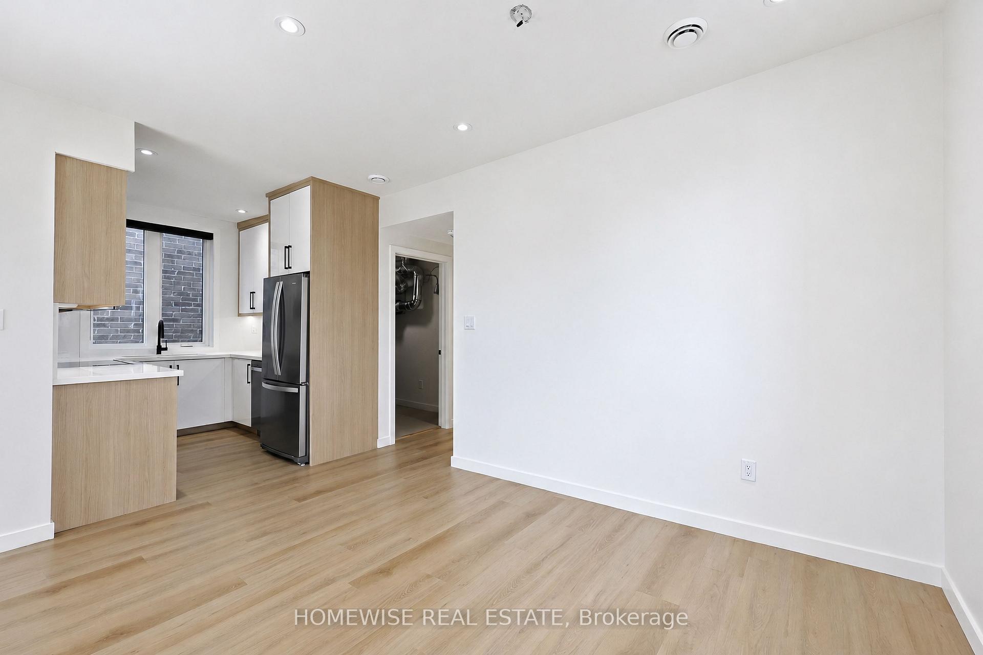 Photo 7 of Unit 2, 25 King High Avenue, North York, Clanton Park — HOMEH