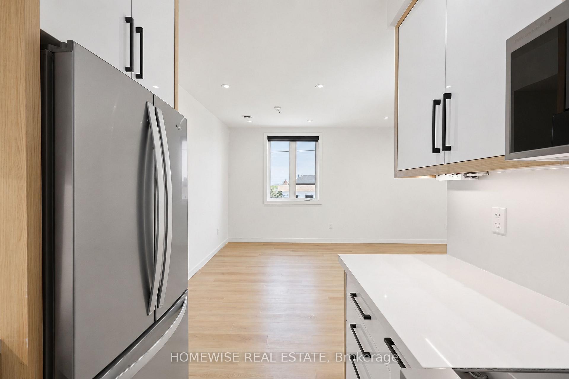 Photo 11 of Unit 2, 25 King High Avenue, North York, Clanton Park — HOMEH