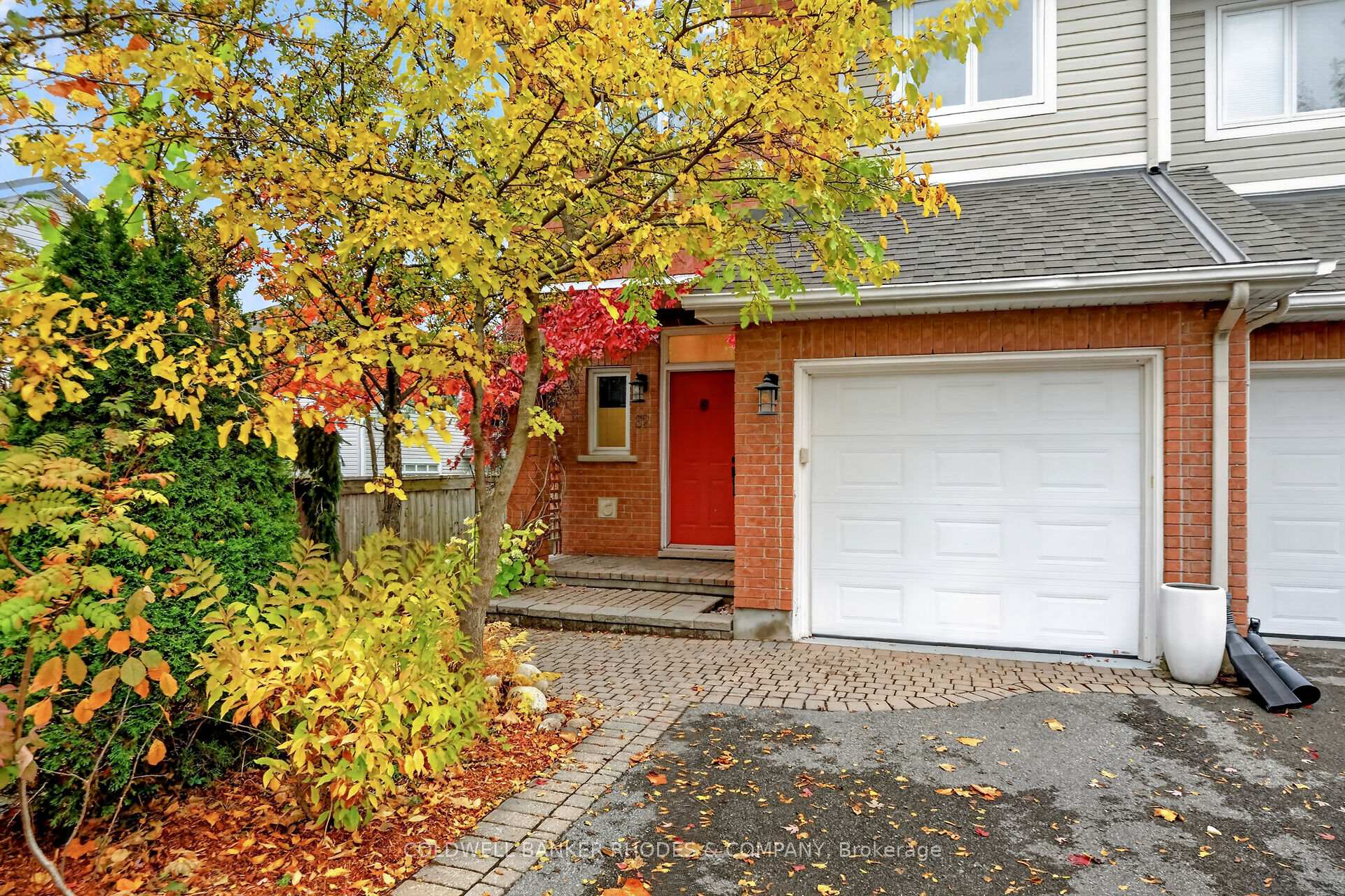Photo 2 of 62 Sonata Place, Ottawa, Riverview Park — HOMEH