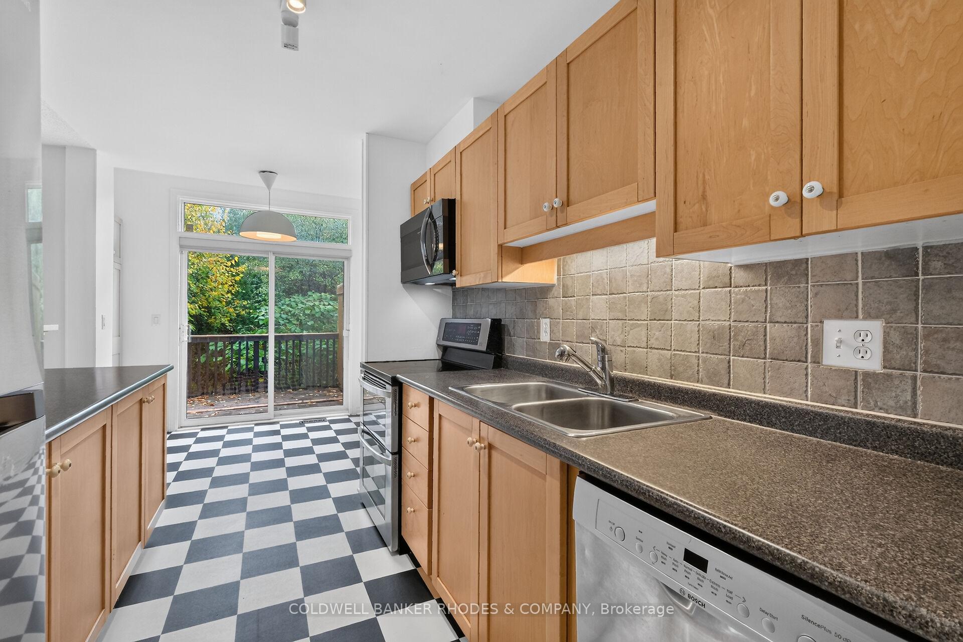 Photo 15 of 62 Sonata Place, Ottawa, Riverview Park — HOMEH