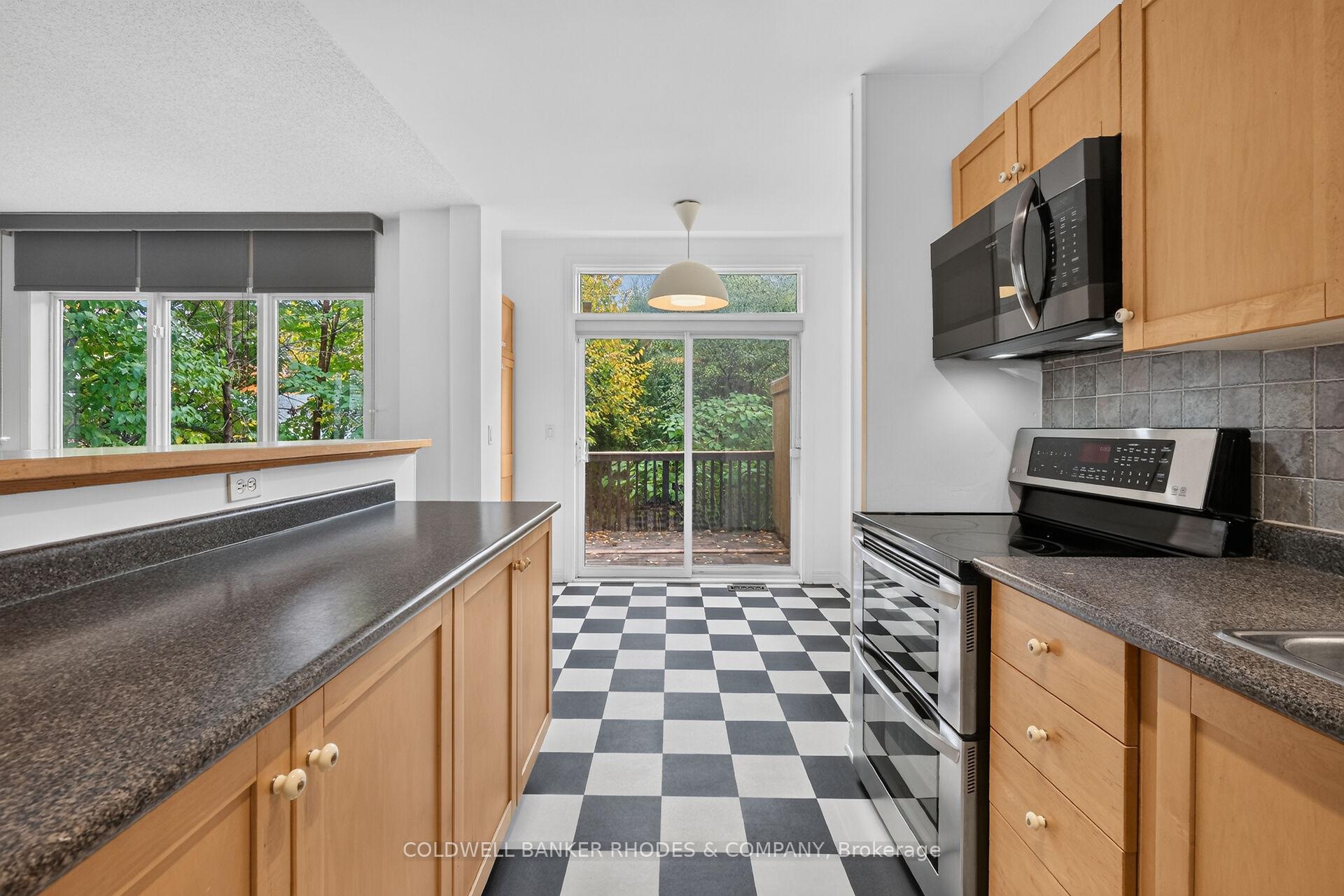 Photo 16 of 62 Sonata Place, Ottawa, Riverview Park — HOMEH