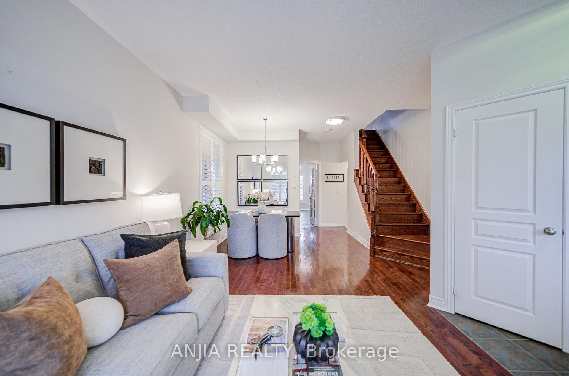 Photo 4 of 2406 Bur Oak Avenue, Markham, Greensborough — HOMEH