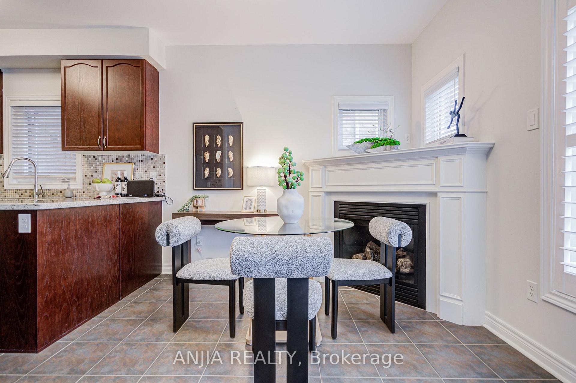 Photo 13 of 2406 Bur Oak Avenue, Markham, Greensborough — HOMEH