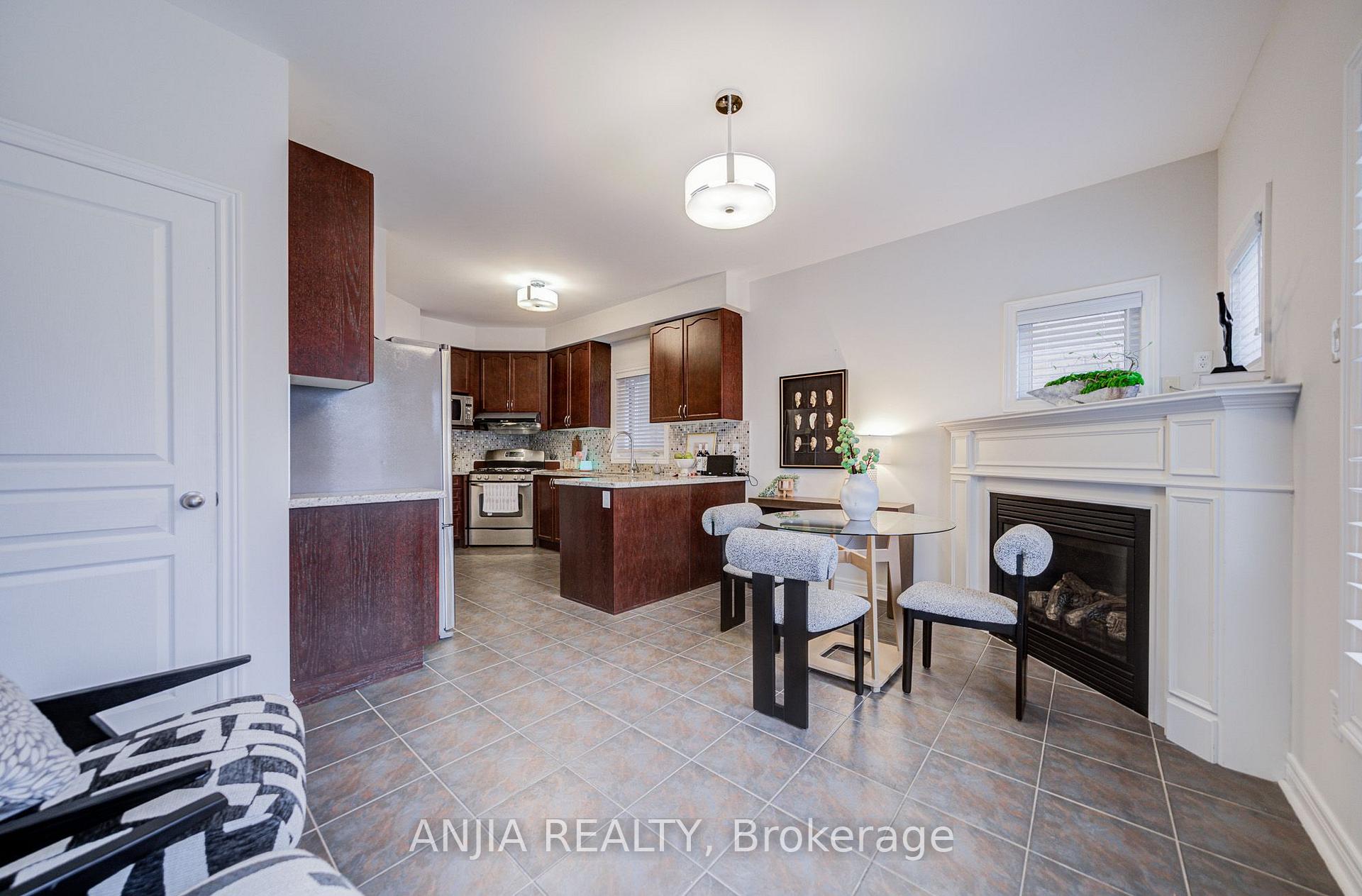 Photo 14 of 2406 Bur Oak Avenue, Markham, Greensborough — HOMEH
