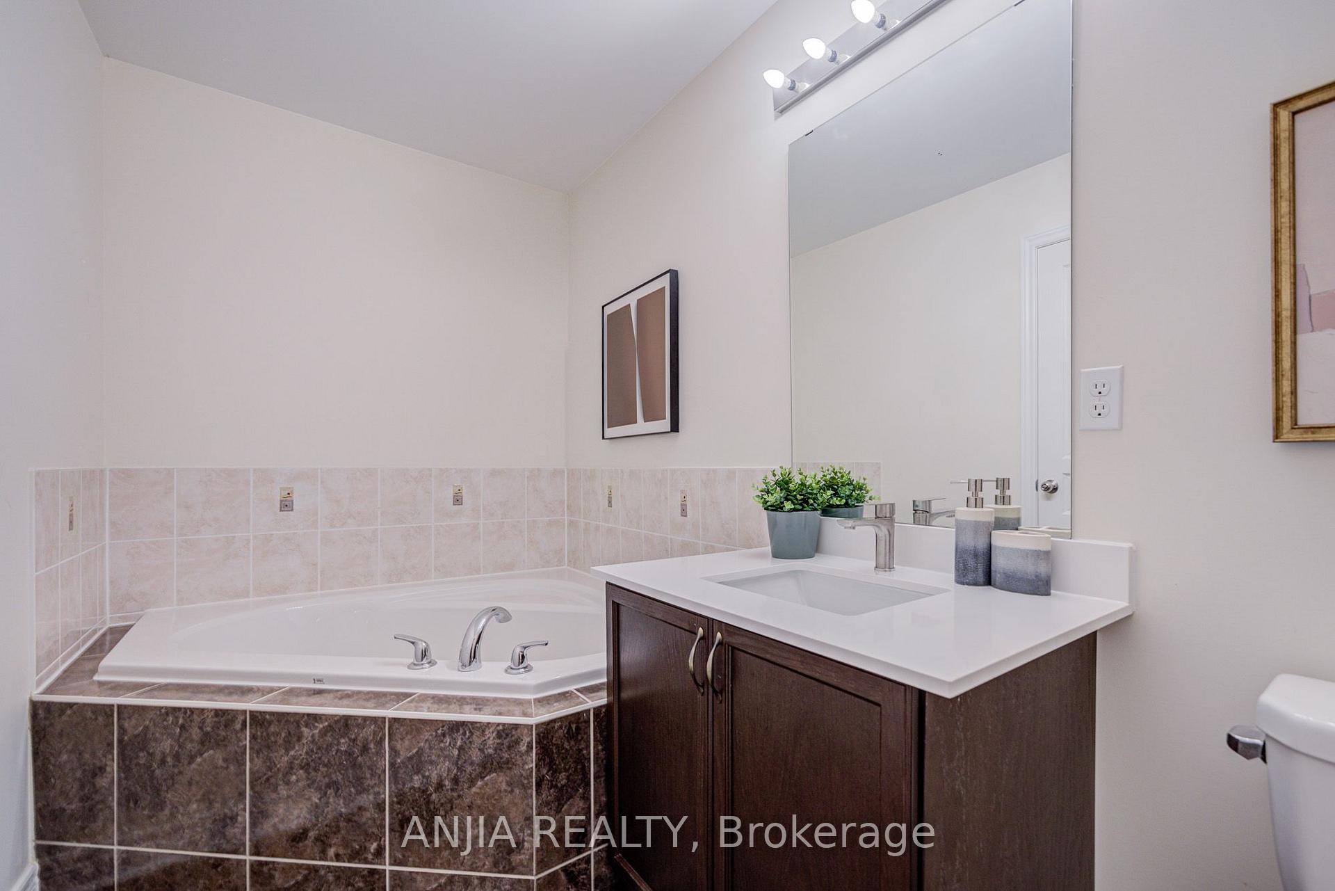 Photo 20 of 2406 Bur Oak Avenue, Markham, Greensborough — HOMEH