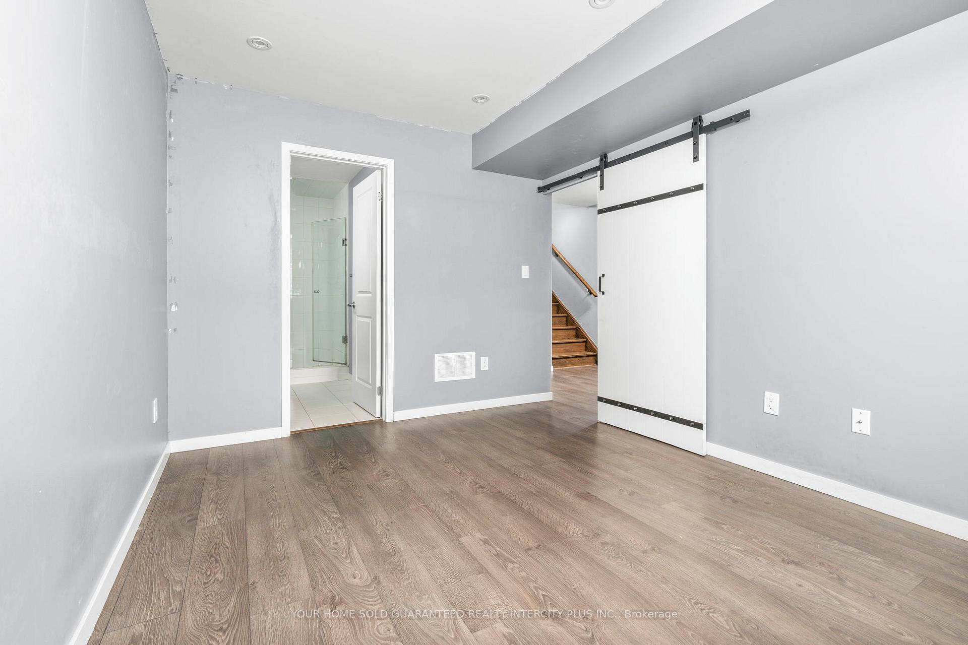 Photo 8 of 3910 Major Mackenzie Drive, Vaughan, Vellore Village — HOMEH