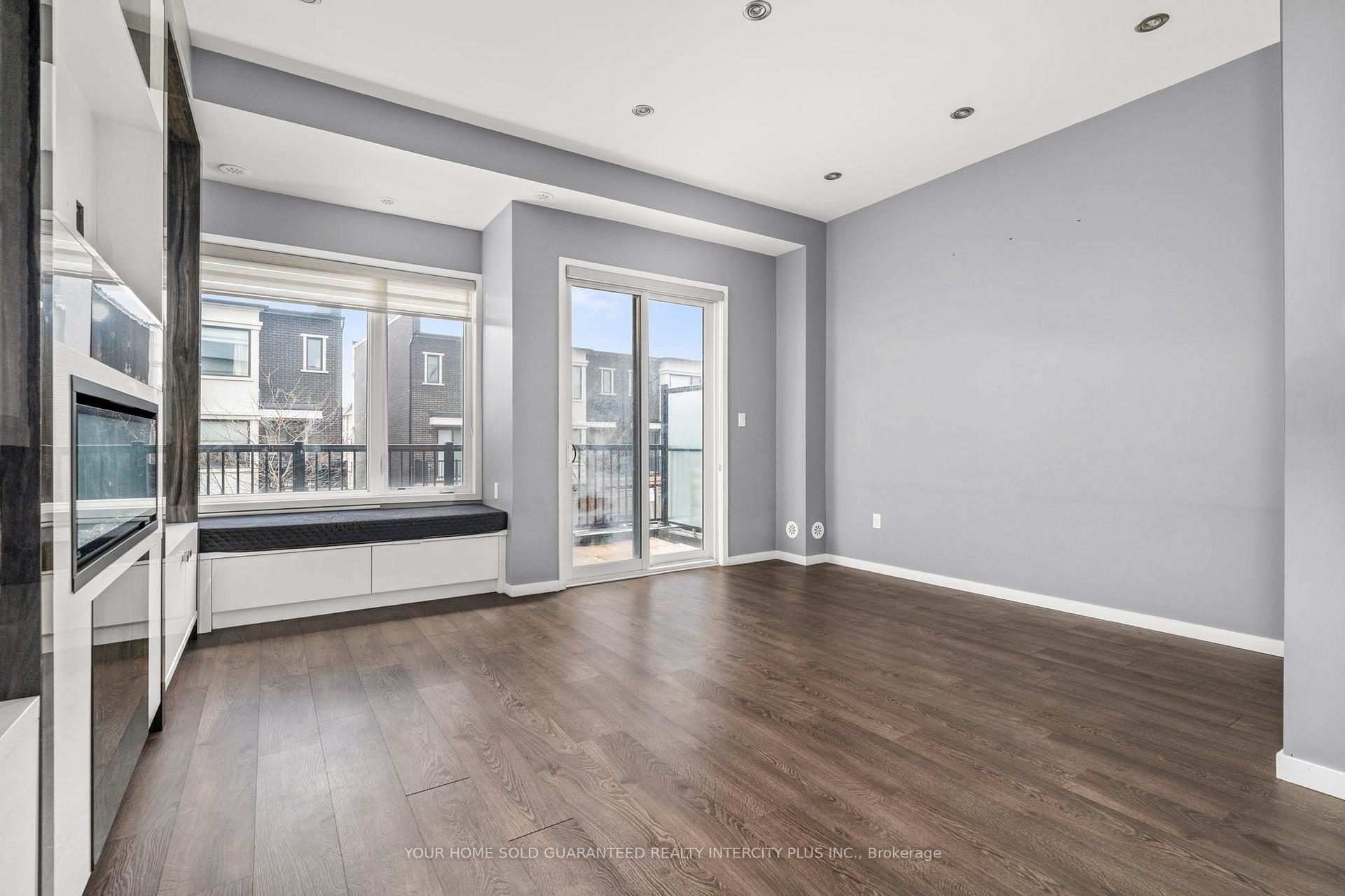 Photo 14 of 3910 Major Mackenzie Drive, Vaughan, Vellore Village — HOMEH