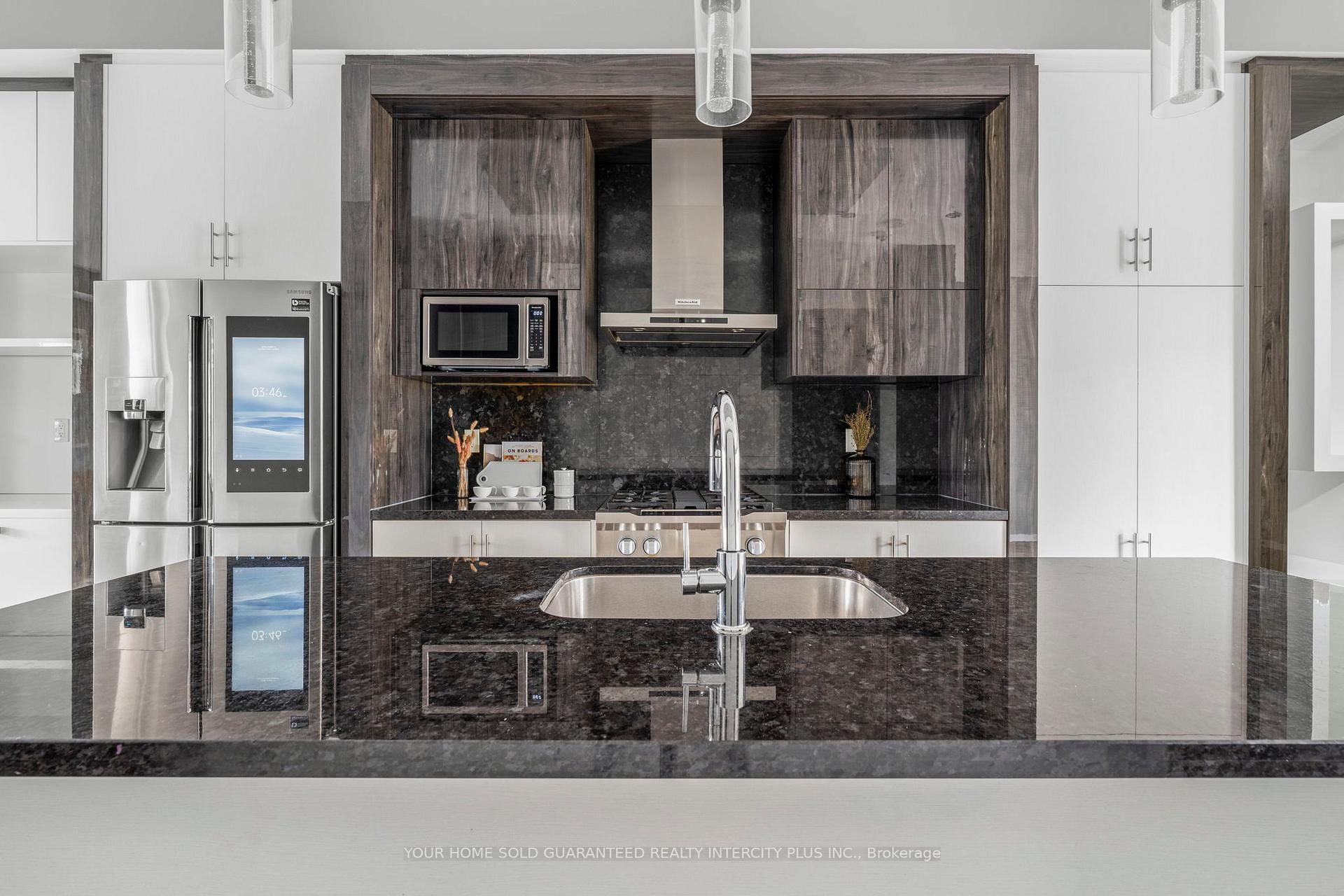 Photo 16 of 3910 Major Mackenzie Drive, Vaughan, Vellore Village — HOMEH