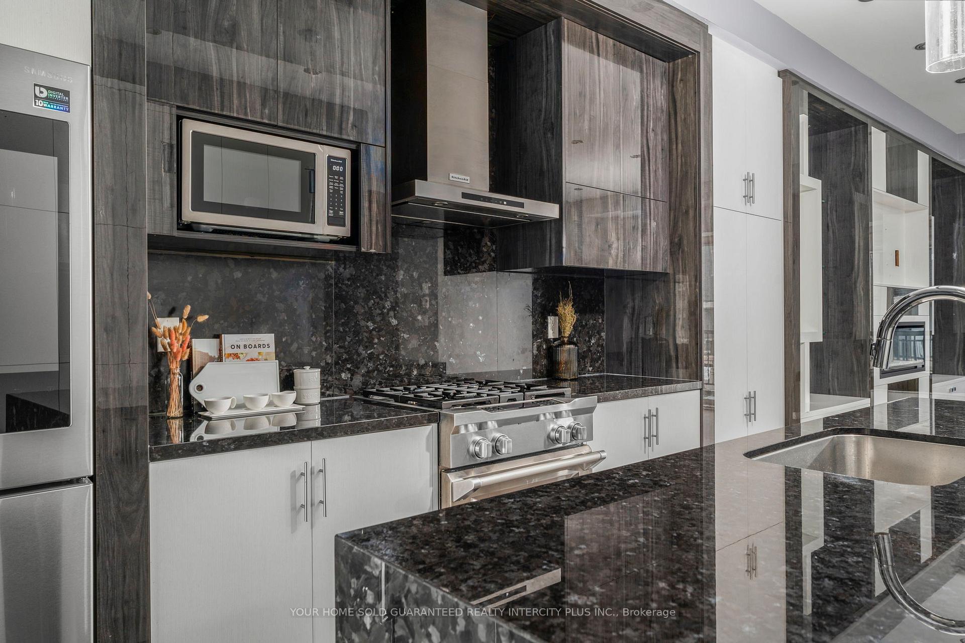 Photo 17 of 3910 Major Mackenzie Drive, Vaughan, Vellore Village — HOMEH