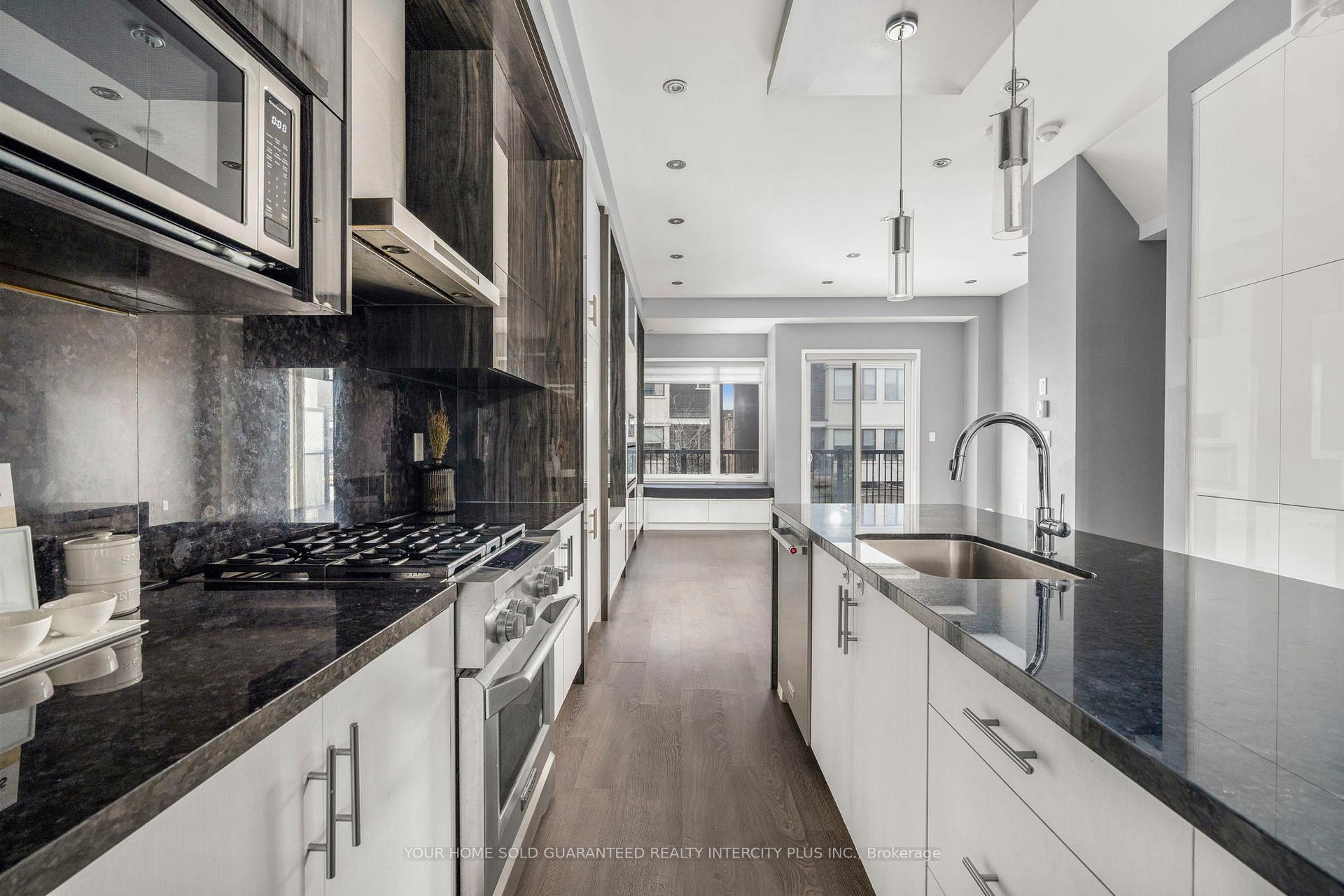 Photo 19 of 3910 Major Mackenzie Drive, Vaughan, Vellore Village — HOMEH