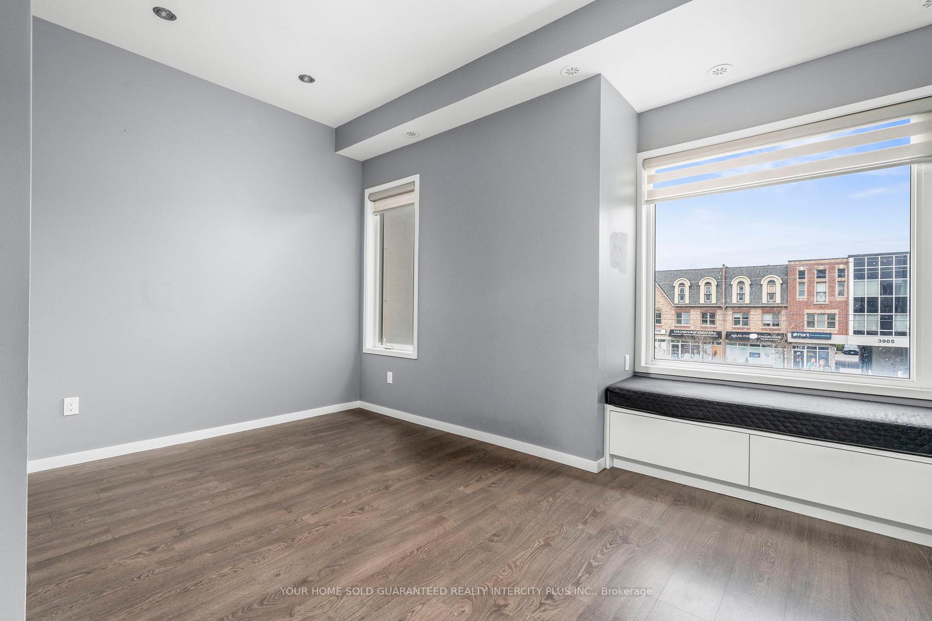 Photo 23 of 3910 Major Mackenzie Drive, Vaughan, Vellore Village — HOMEH