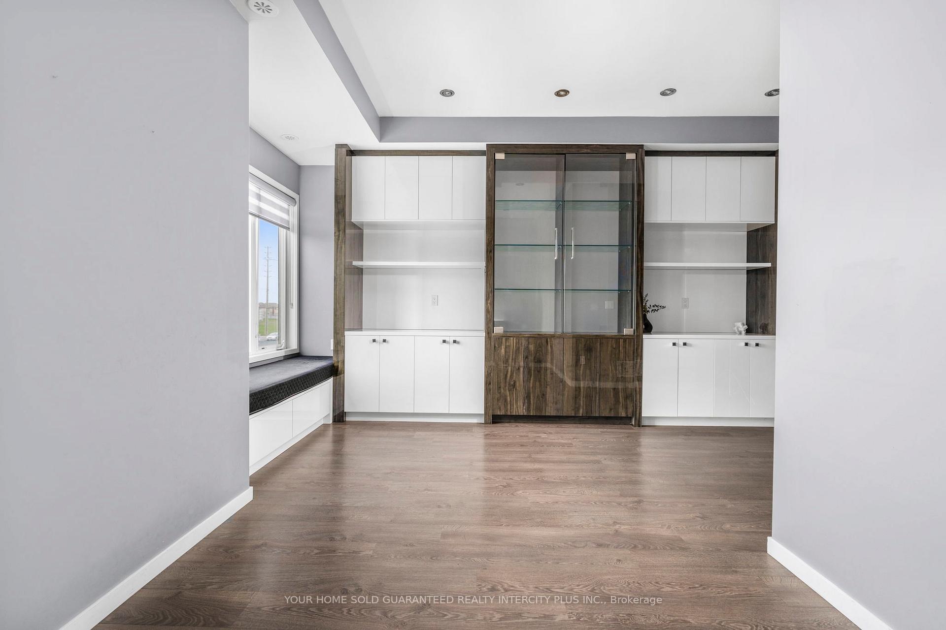 Photo 25 of 3910 Major Mackenzie Drive, Vaughan, Vellore Village — HOMEH