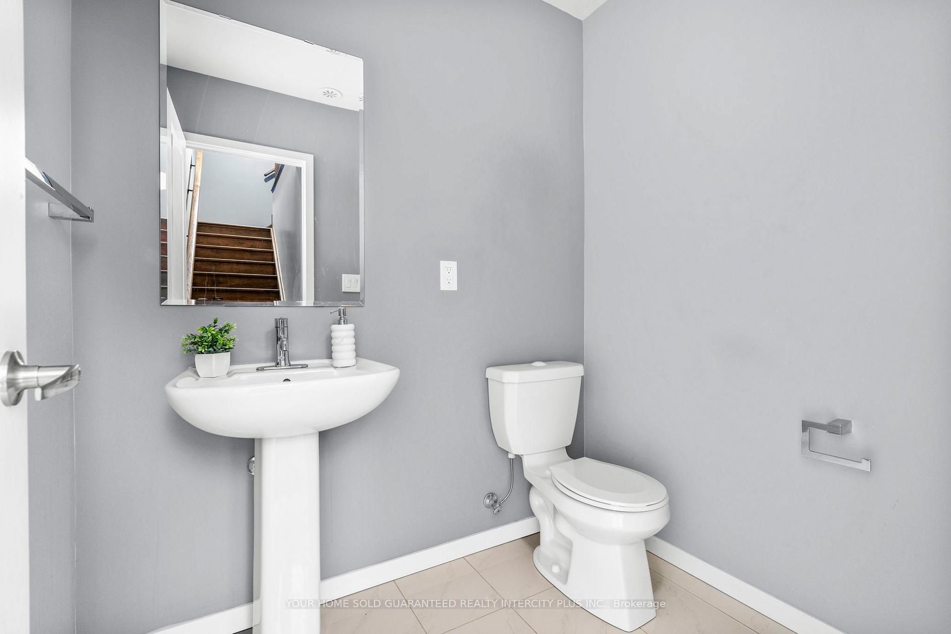 Photo 27 of 3910 Major Mackenzie Drive, Vaughan, Vellore Village — HOMEH