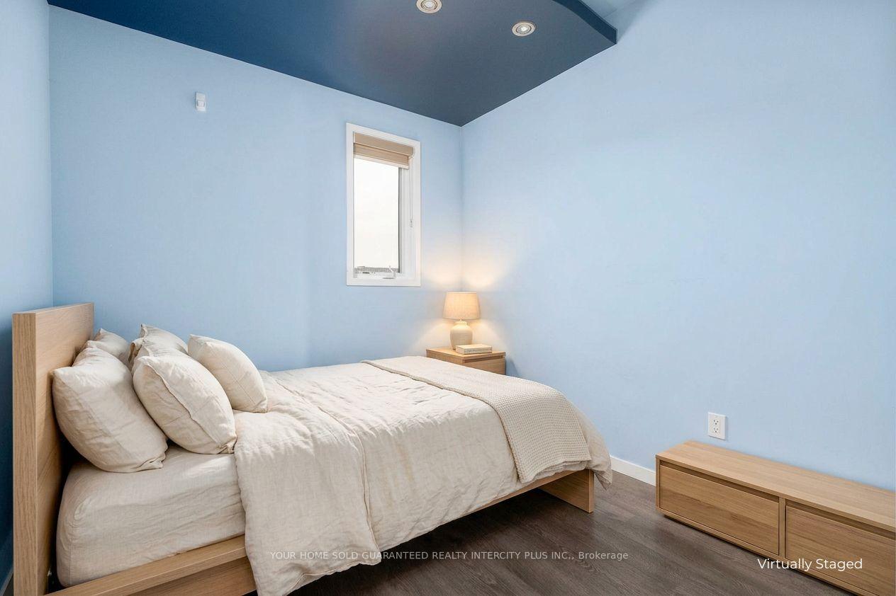 Photo 39 of 3910 Major Mackenzie Drive, Vaughan, Vellore Village — HOMEH