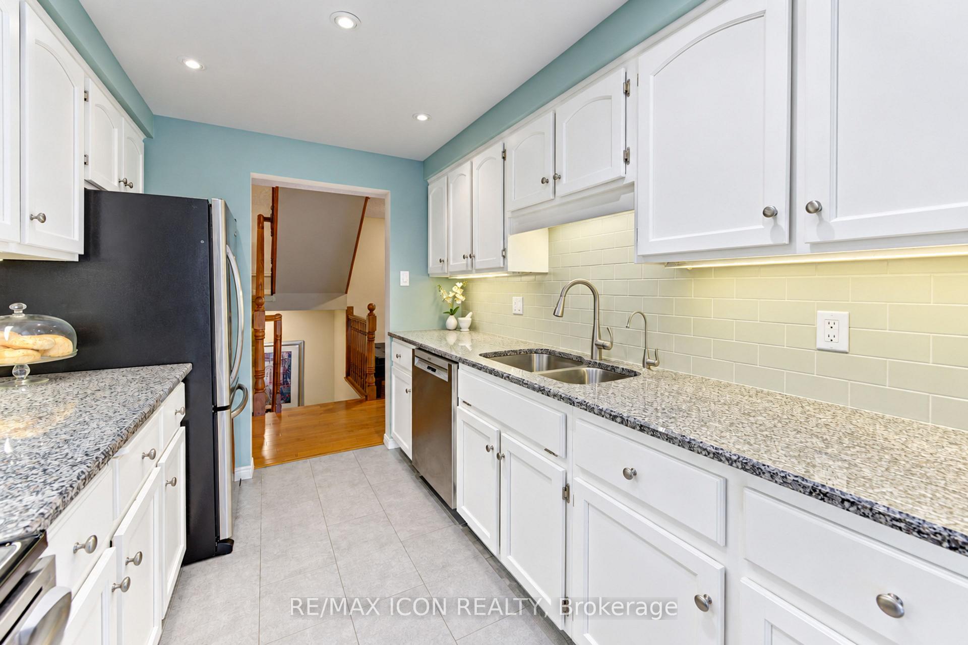 Photo 15 of Unit 3, 406 Craigleith Drive, Waterloo, Upper Beechwood — HOMEH