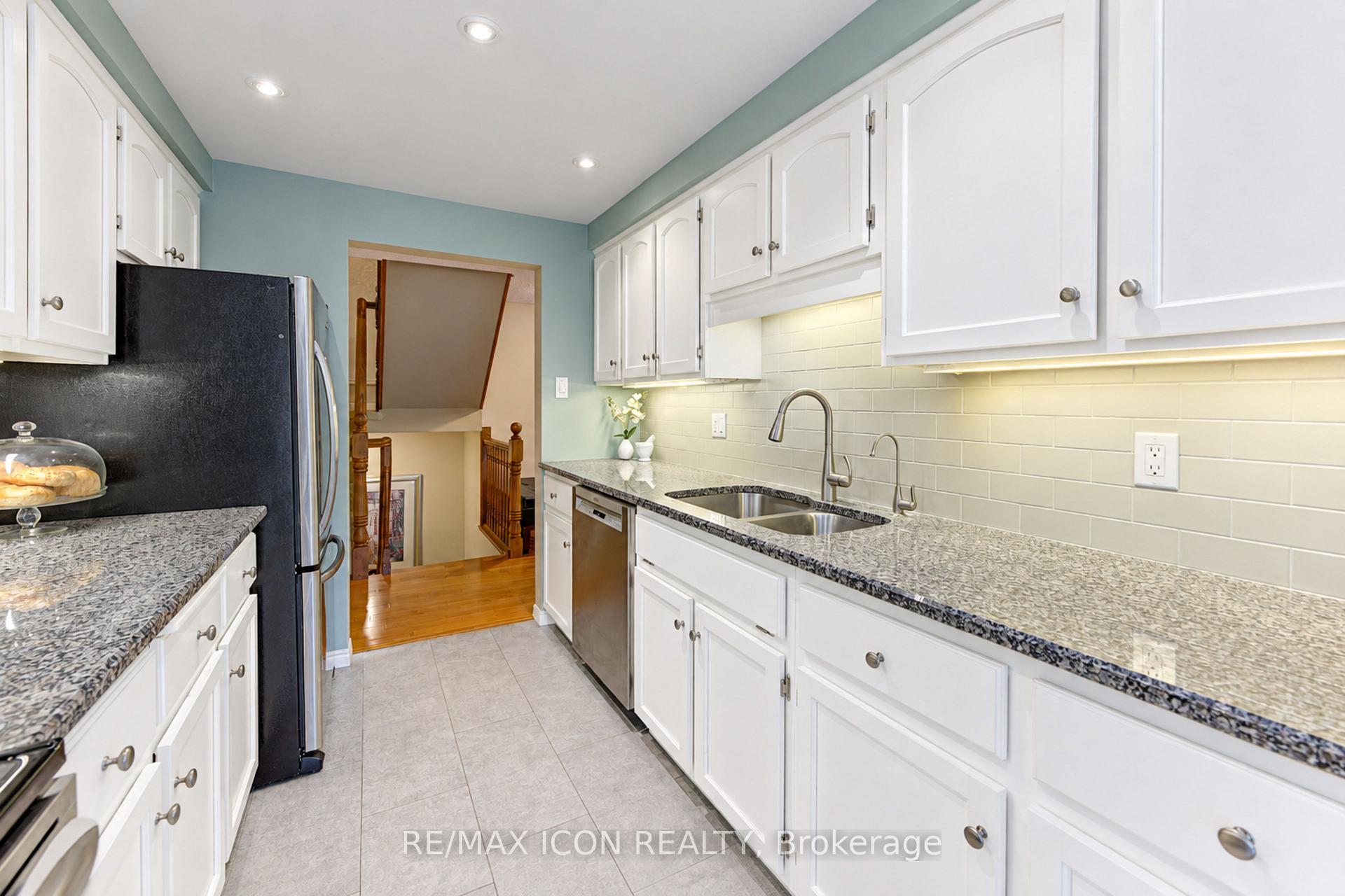 Photo 16 of Unit 3, 406 Craigleith Drive, Waterloo, Upper Beechwood — HOMEH