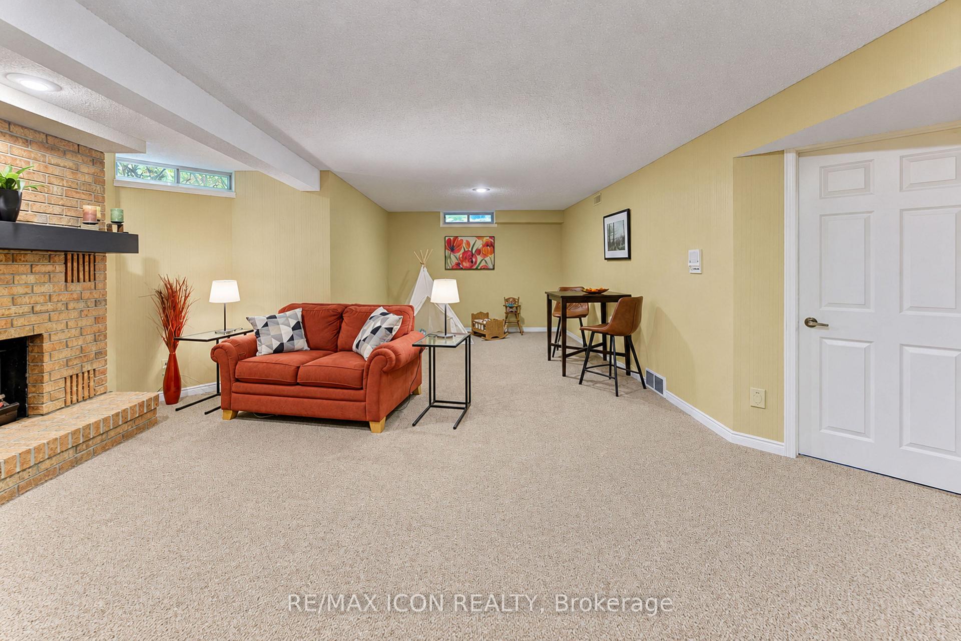 Photo 27 of Unit 3, 406 Craigleith Drive, Waterloo, Upper Beechwood — HOMEH