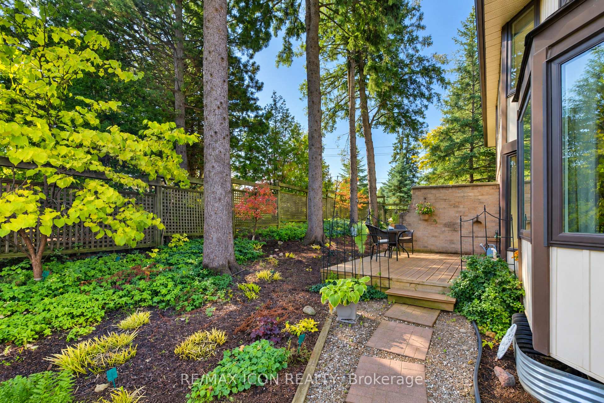 Photo 33 of Unit 3, 406 Craigleith Drive, Waterloo, Upper Beechwood — HOMEH