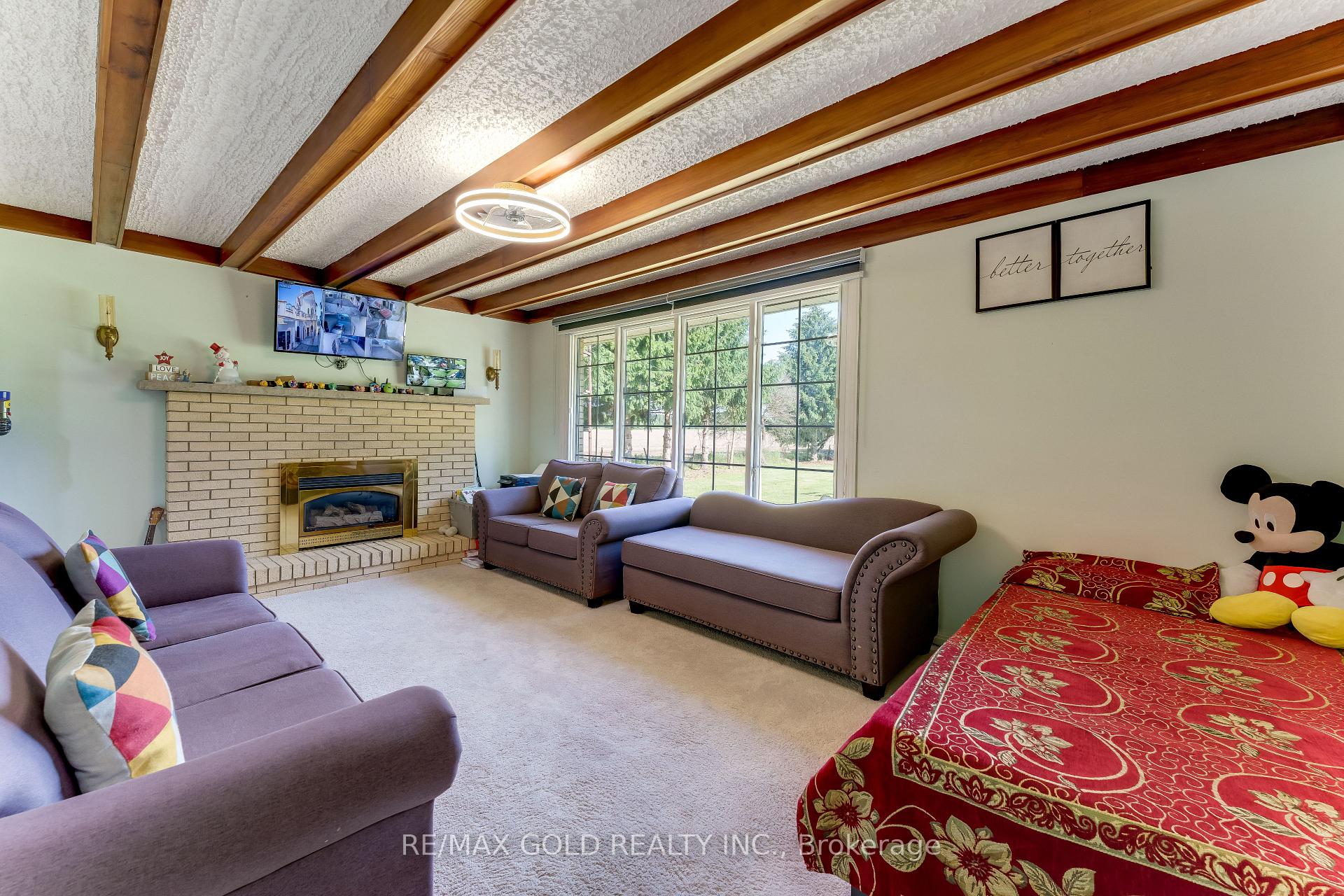 Photo 14 of 2047 Hamilton Road, London, South U — HOMEH