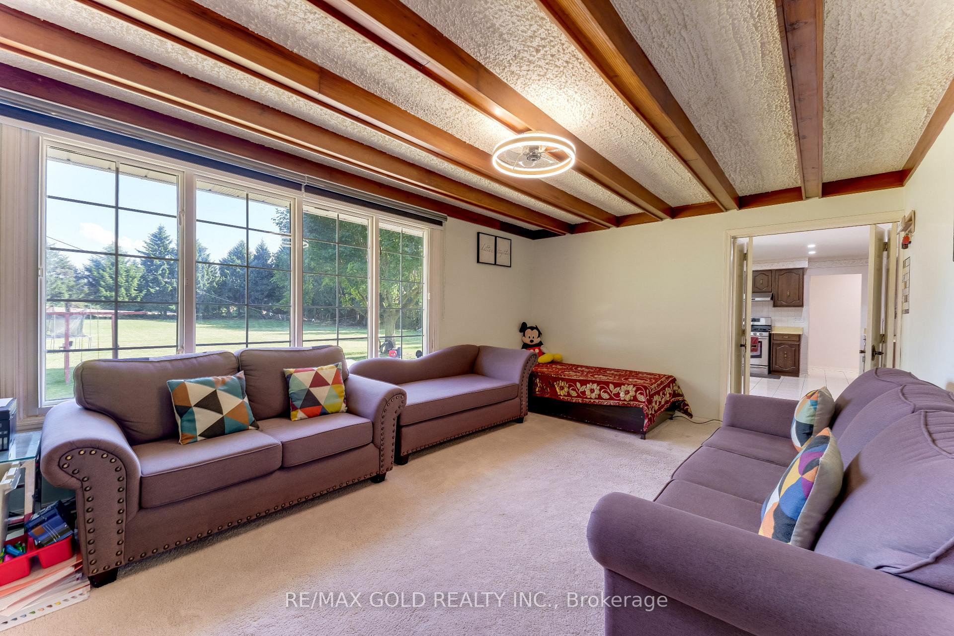 Photo 15 of 2047 Hamilton Road, London, South U — HOMEH