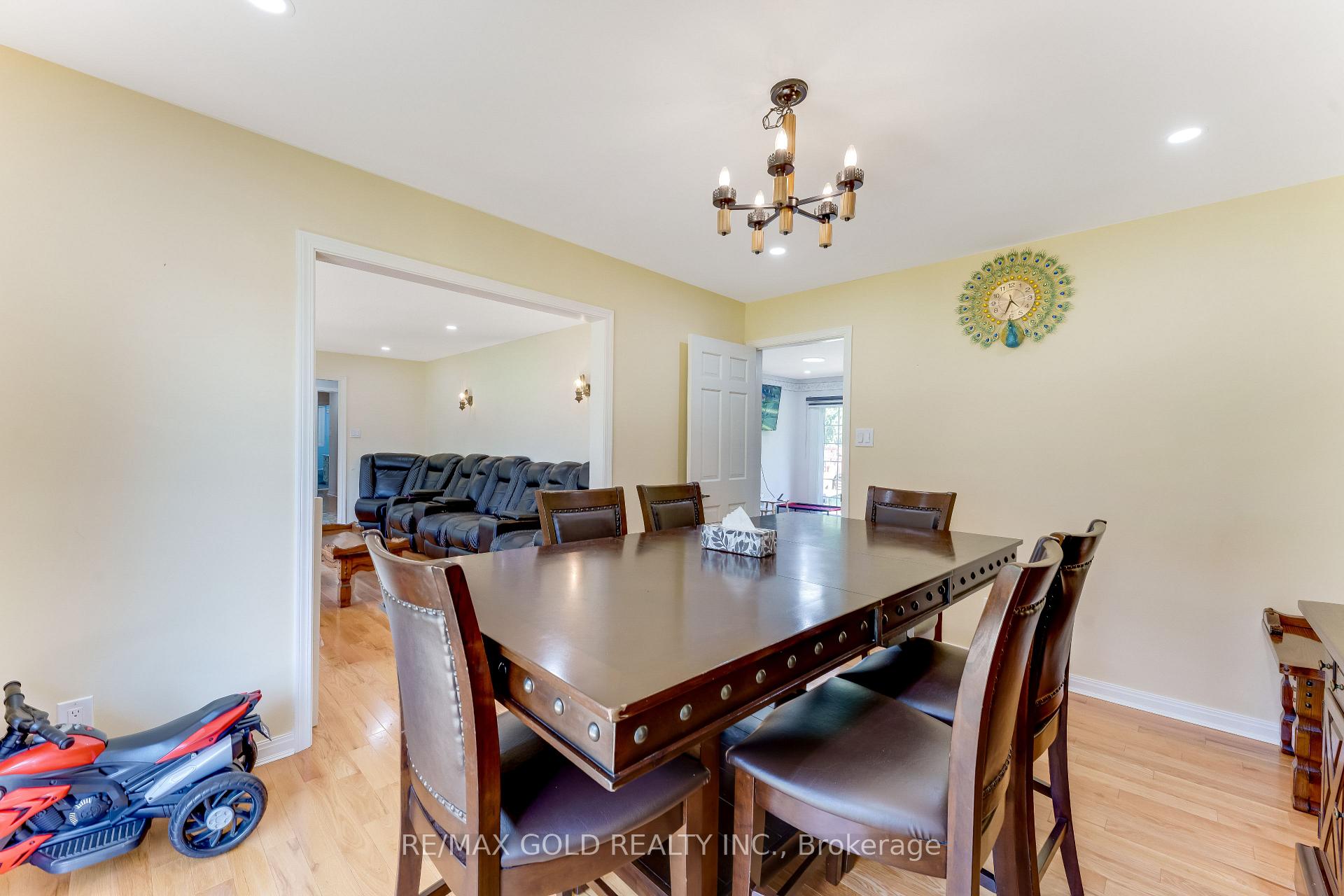 Photo 23 of 2047 Hamilton Road, London, South U — HOMEH