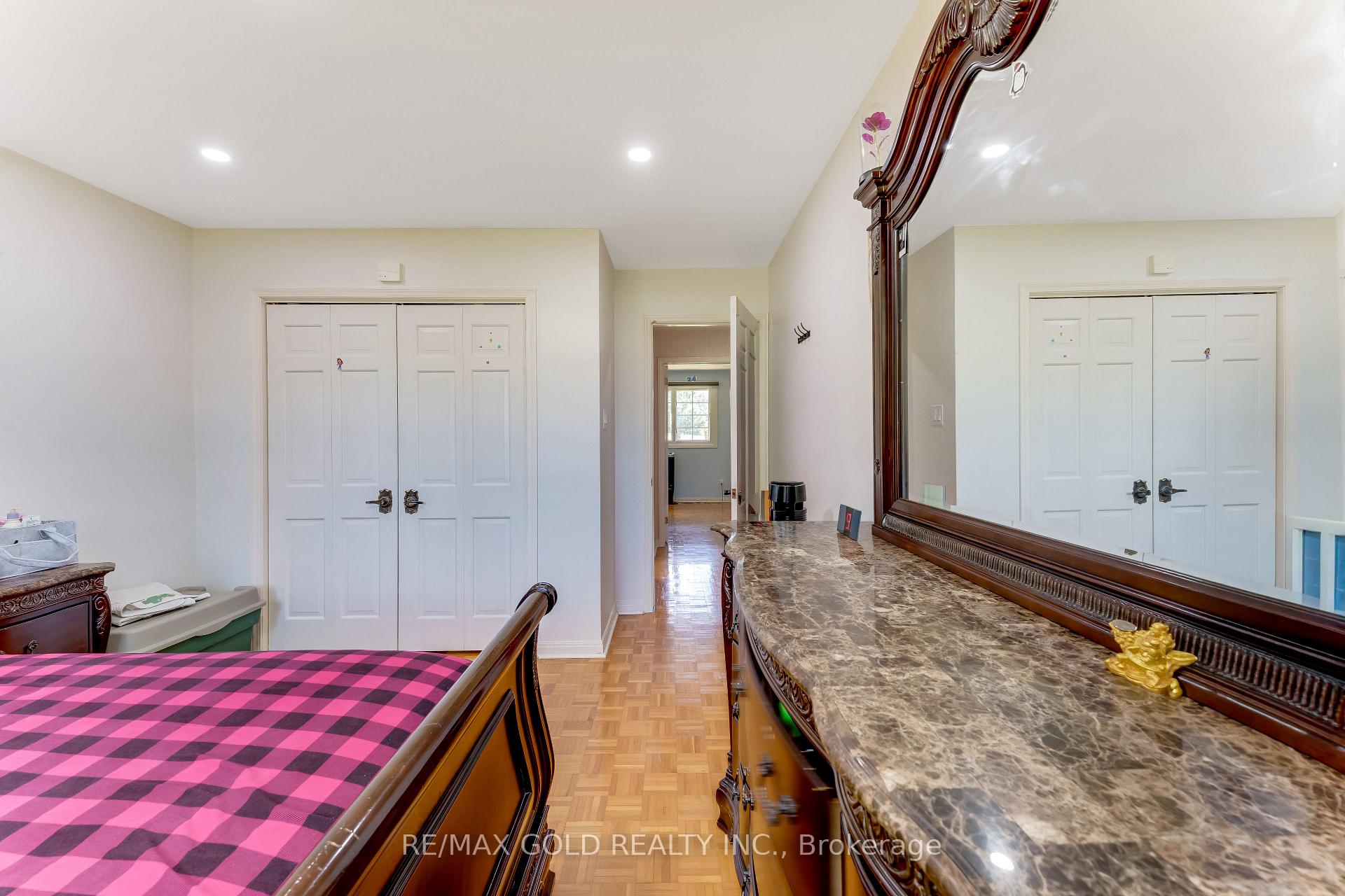 Photo 25 of 2047 Hamilton Road, London, South U — HOMEH