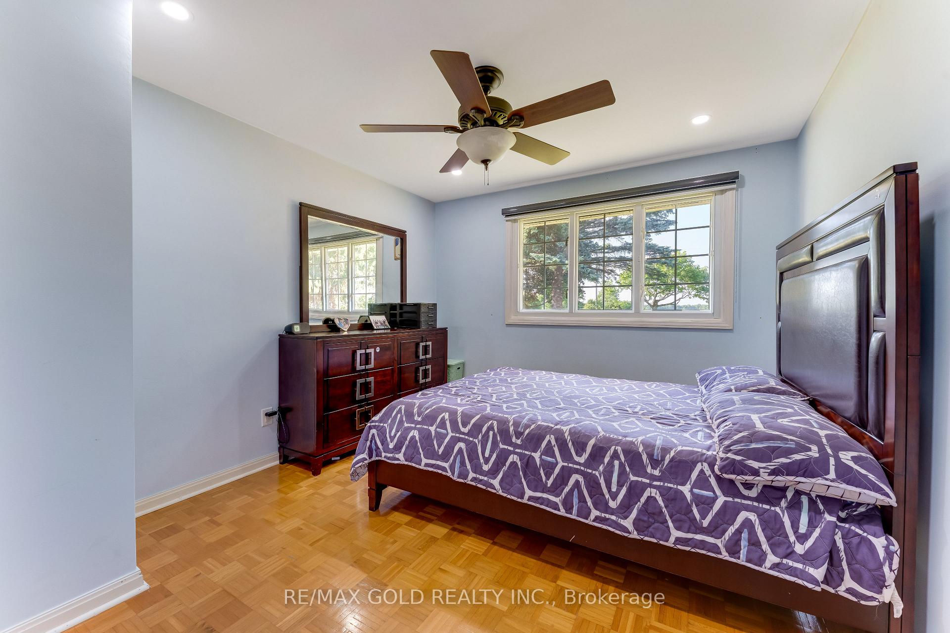 Photo 28 of 2047 Hamilton Road, London, South U — HOMEH