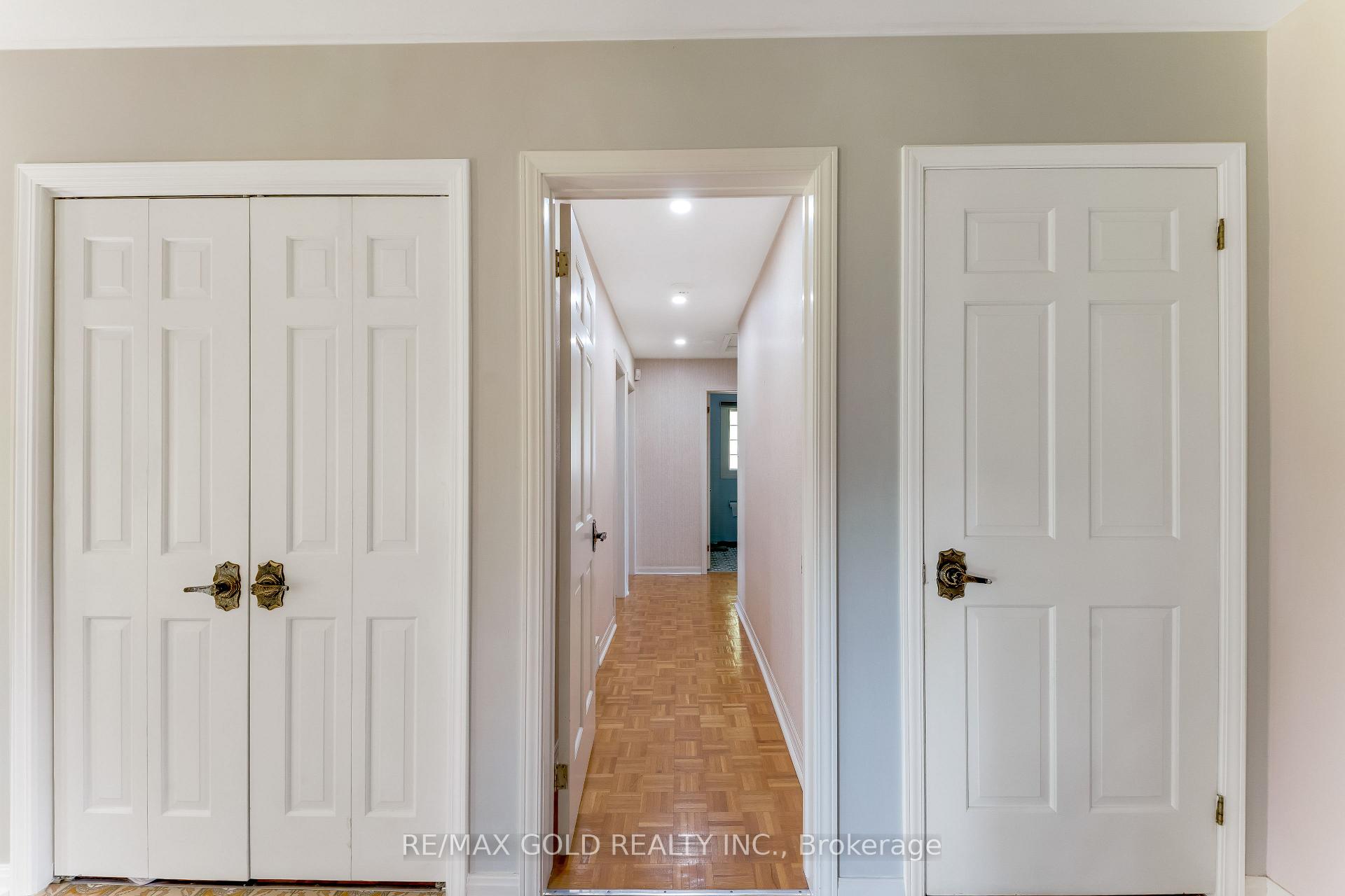 Photo 35 of 2047 Hamilton Road, London, South U — HOMEH