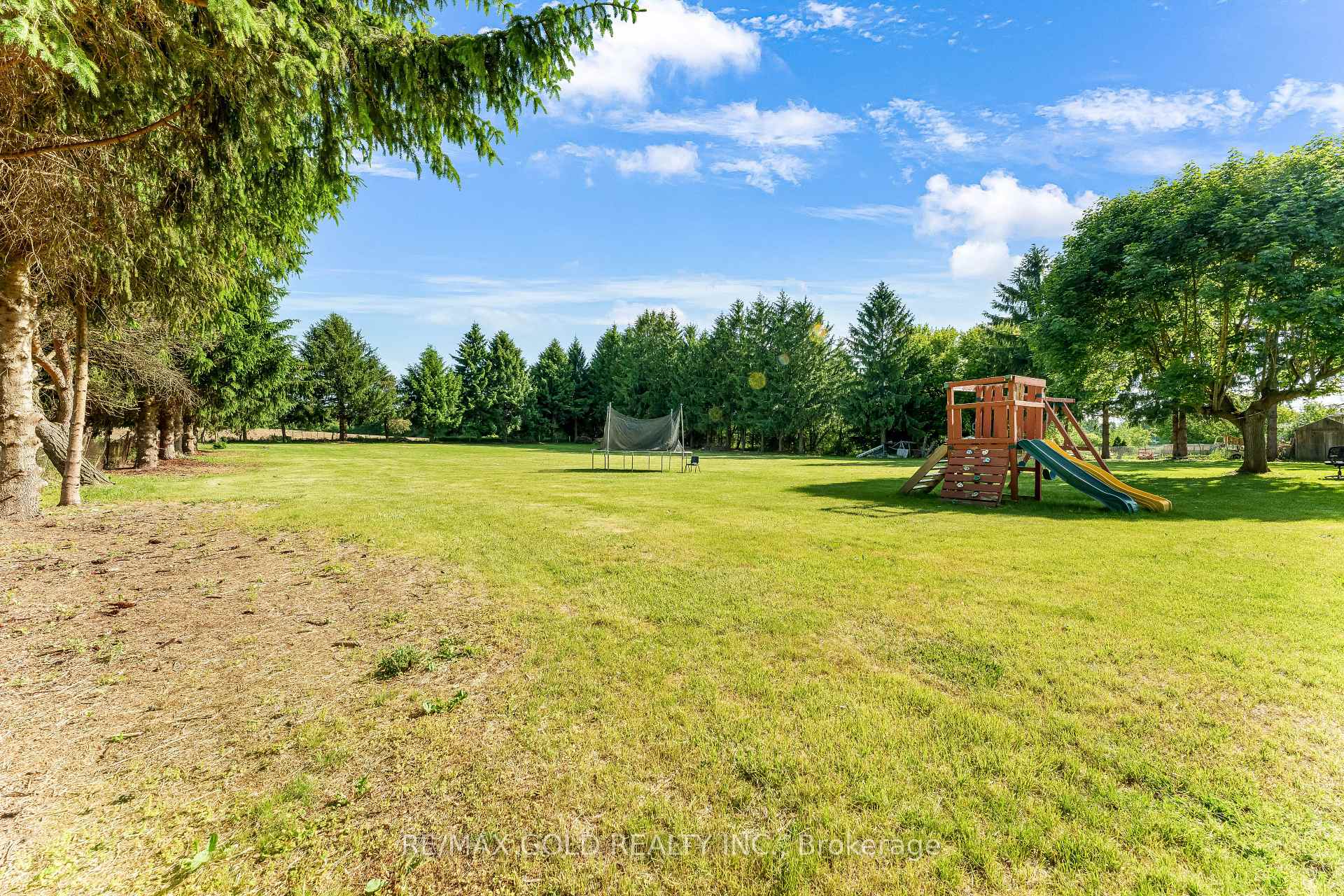 Photo 42 of 2047 Hamilton Road, London, South U — HOMEH