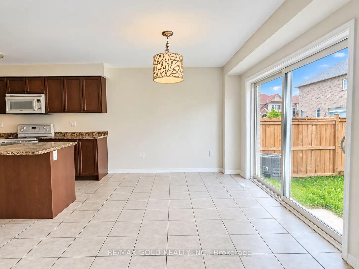 Photo 4 of 26 Alexandra Drive, Thorold, Hurricane/Merrittville — HOMEH