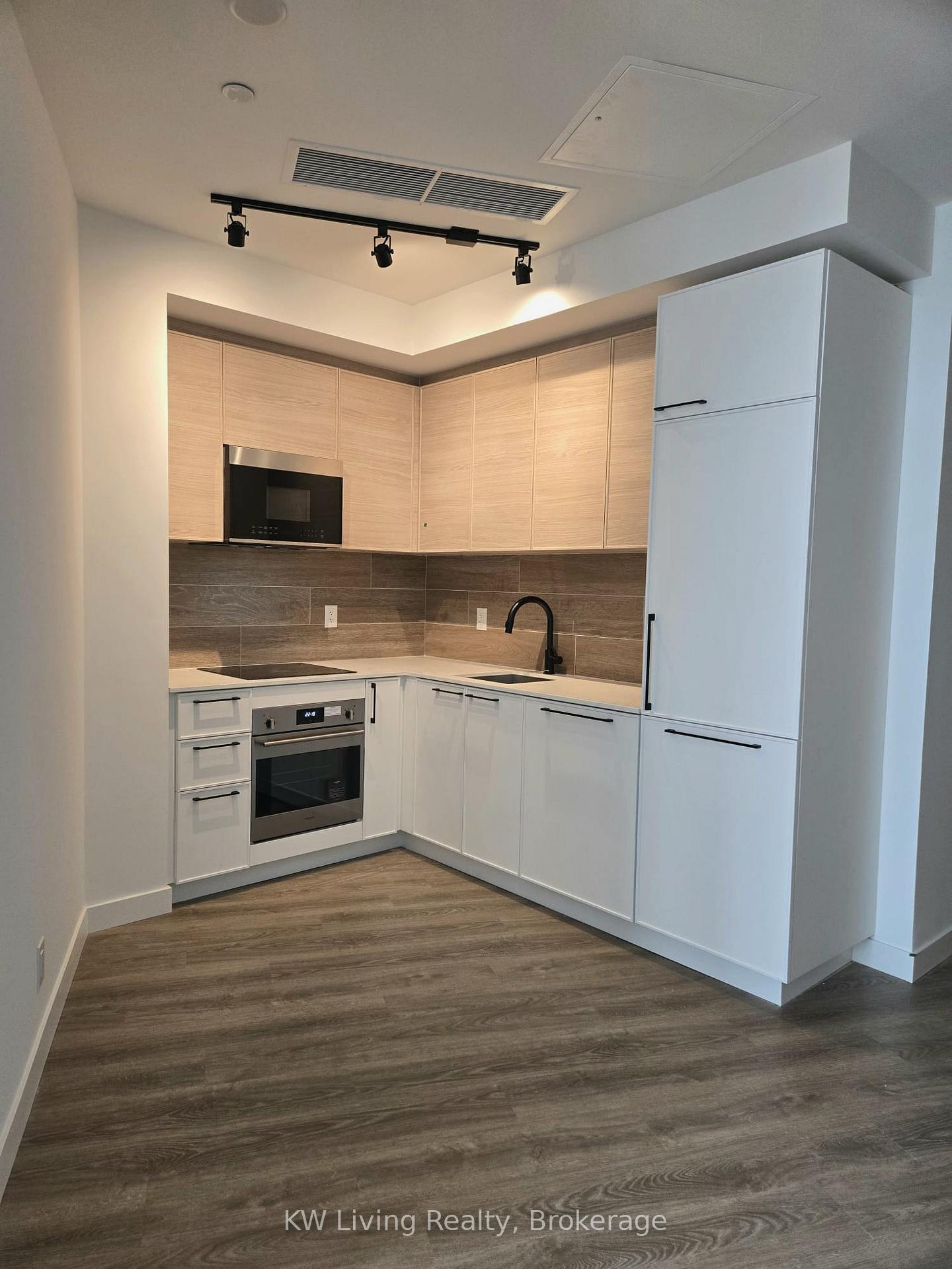 Photo 6 of Unit 1608, 1050 Eastern Avenue, Toronto, Greenwood-Coxwell — HOMEH