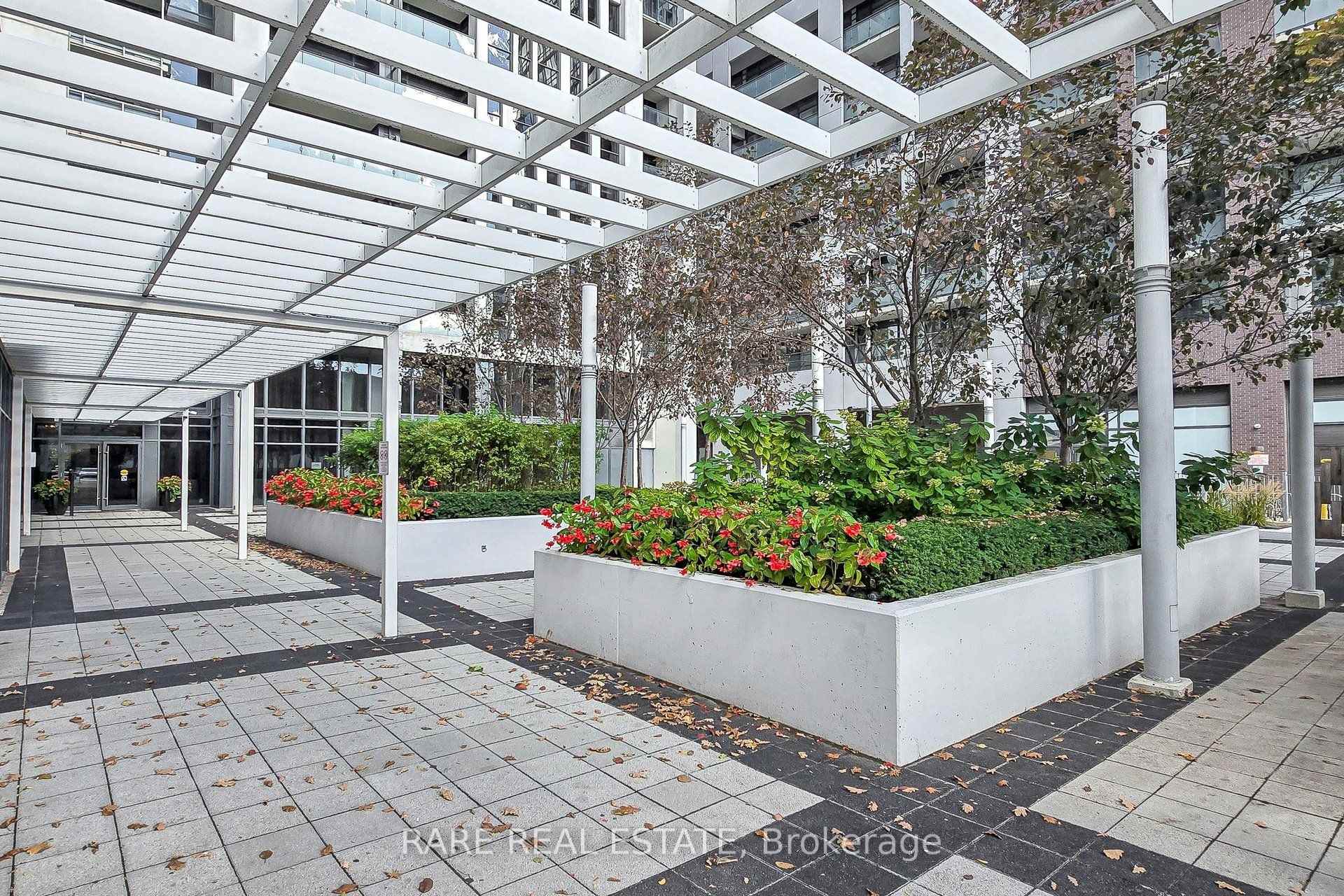 Photo 3 of Unit 512, 400 Adelaide Street E, Toronto, Moss Park — HOMEH