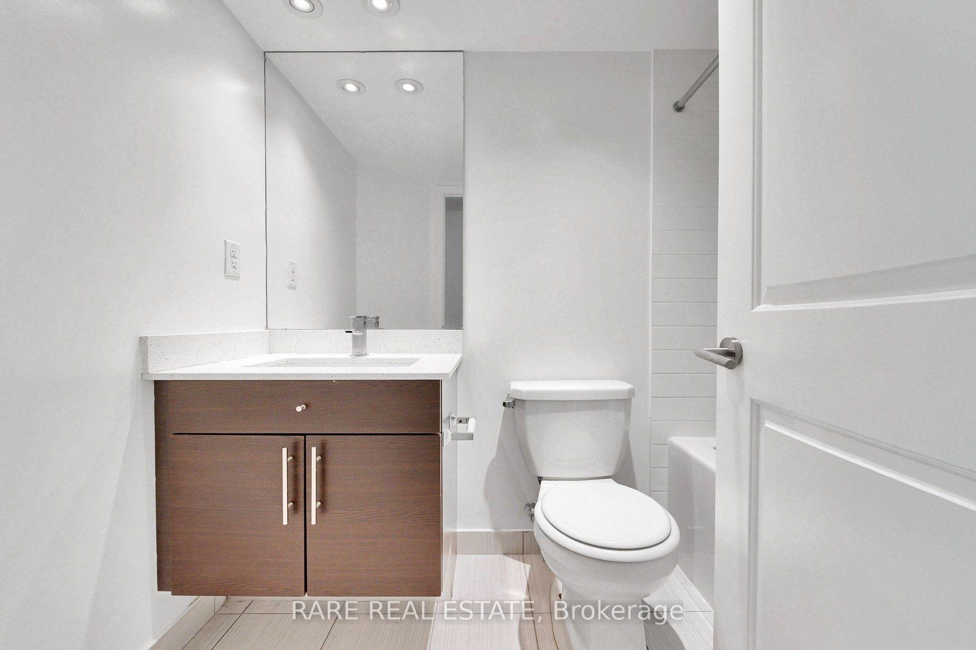 Photo 8 of Unit 512, 400 Adelaide Street E, Toronto, Moss Park — HOMEH
