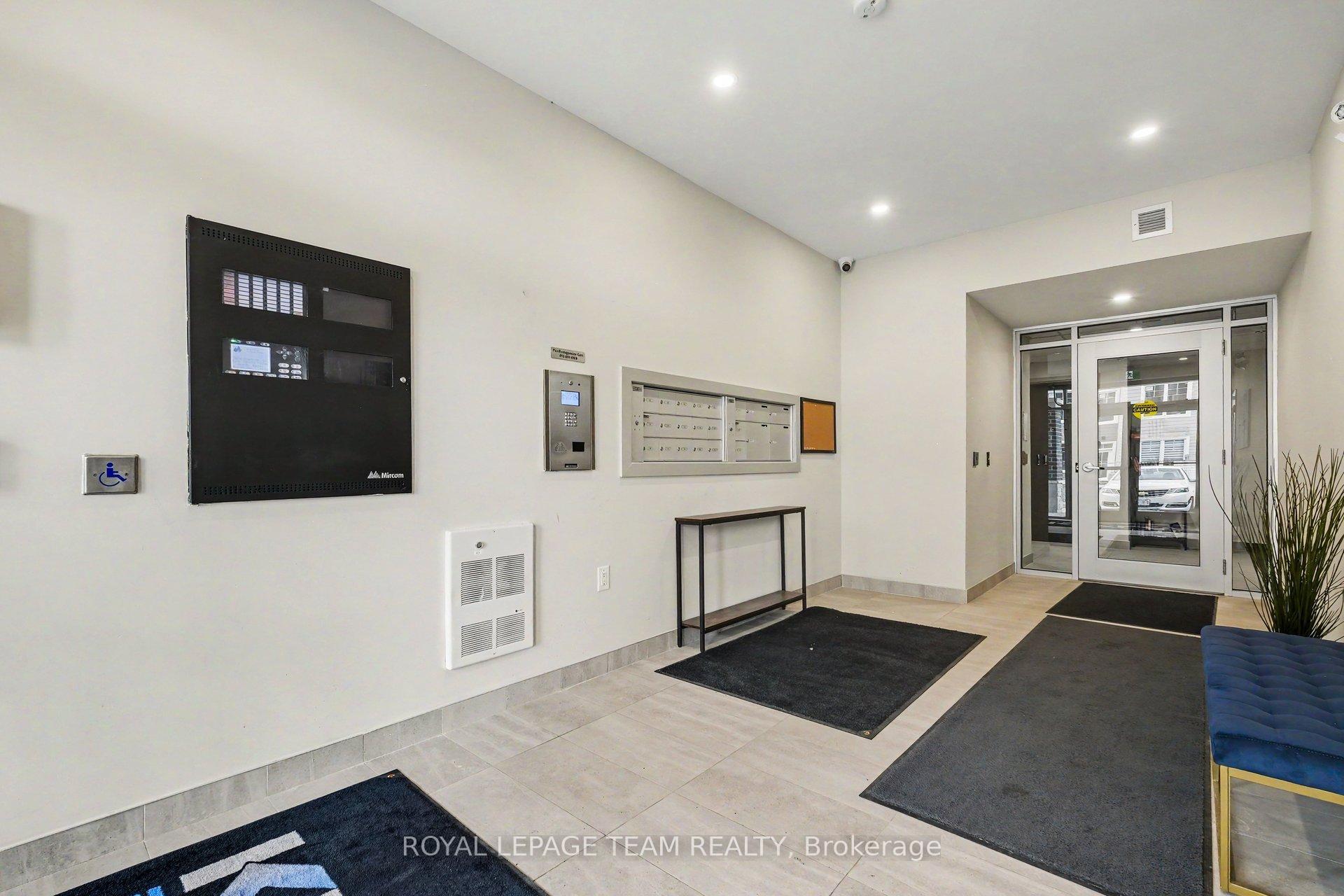 Photo 4 of Unit 105, 5876 COUNTY Rd #19, North Grenville, Kemptville — HOMEH