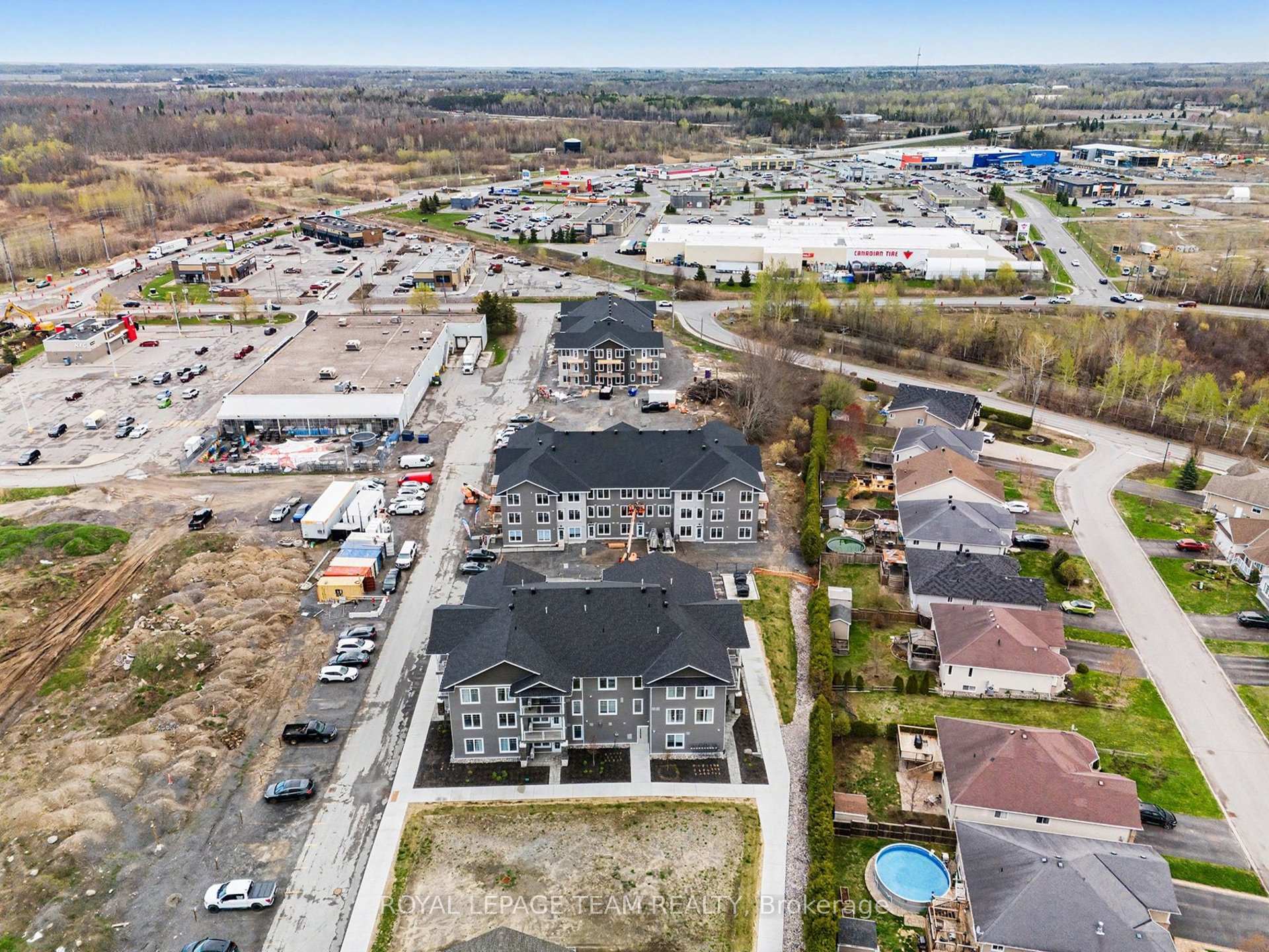 Photo 12 of Unit 105, 5876 COUNTY Rd #19, North Grenville, Kemptville — HOMEH
