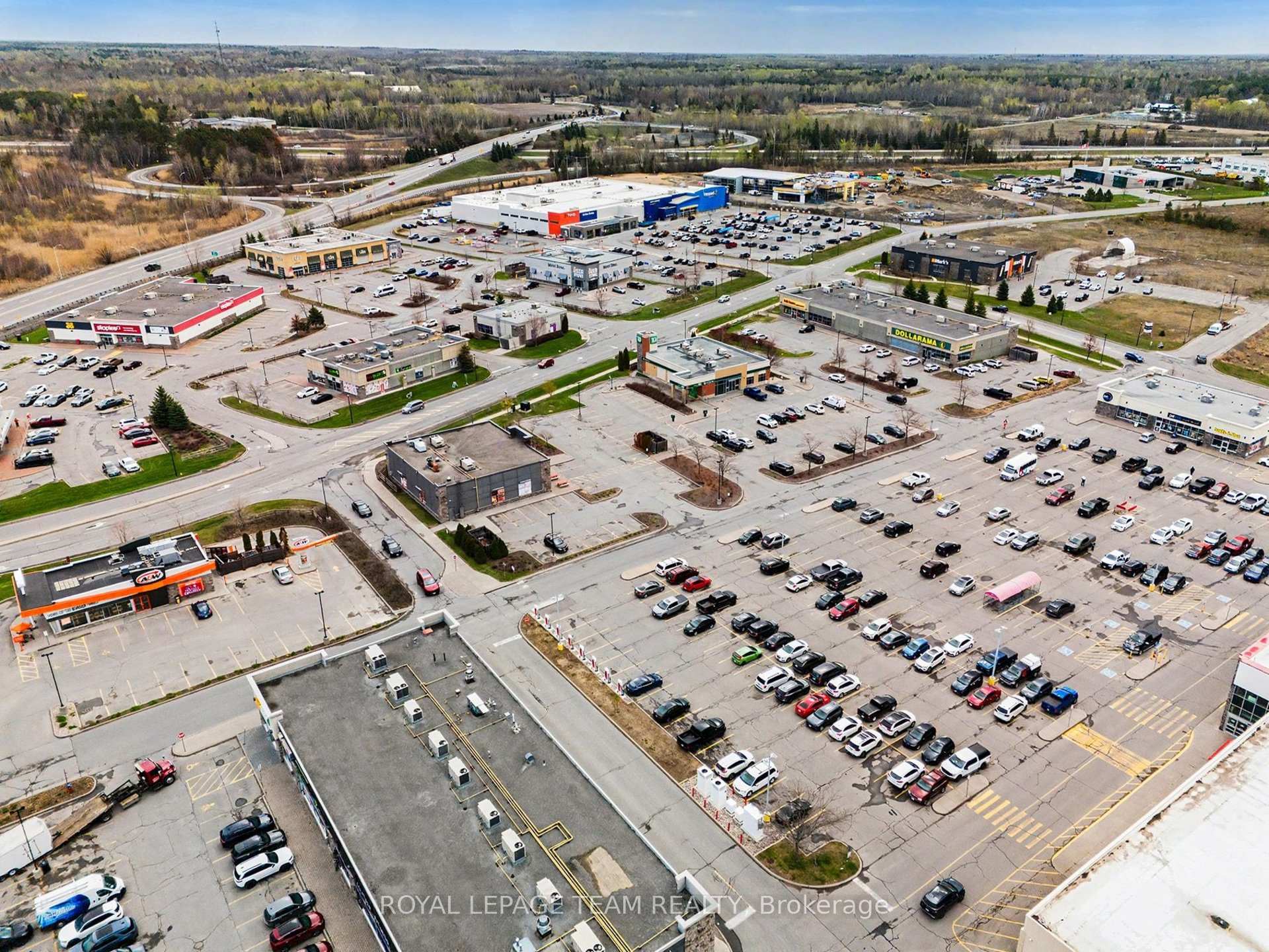 Photo 15 of Unit 105, 5876 COUNTY Rd #19, North Grenville, Kemptville — HOMEH