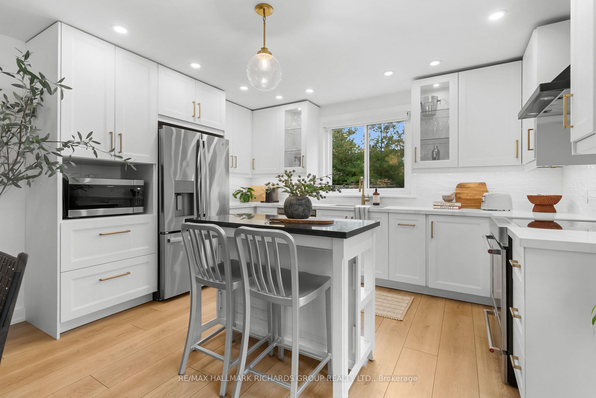 Photo 11 of 87 Rhodes Avenue, Toronto, Greenwood-Coxwell — HOMEH