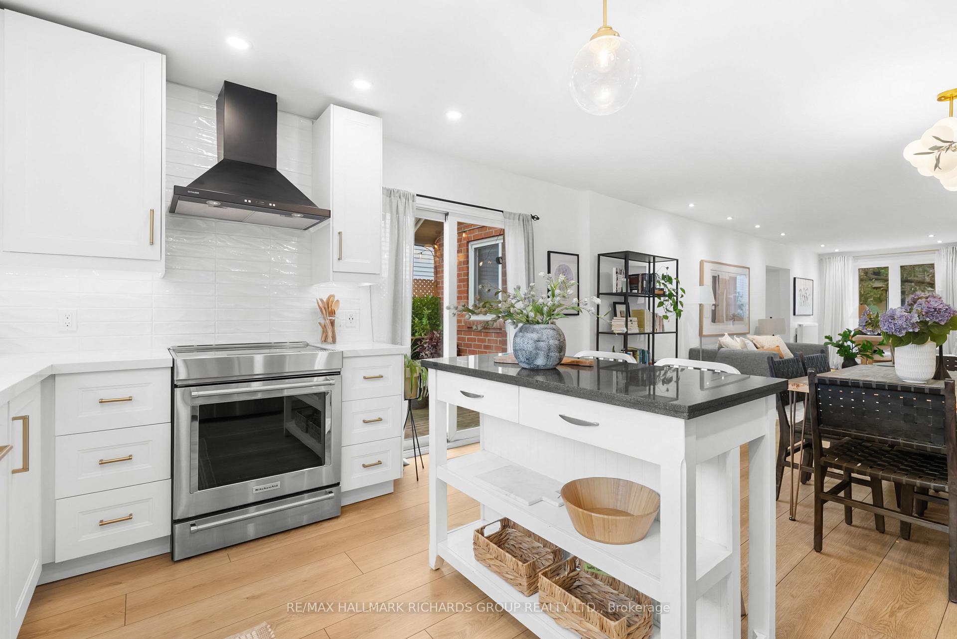 Photo 13 of 87 Rhodes Avenue, Toronto, Greenwood-Coxwell — HOMEH
