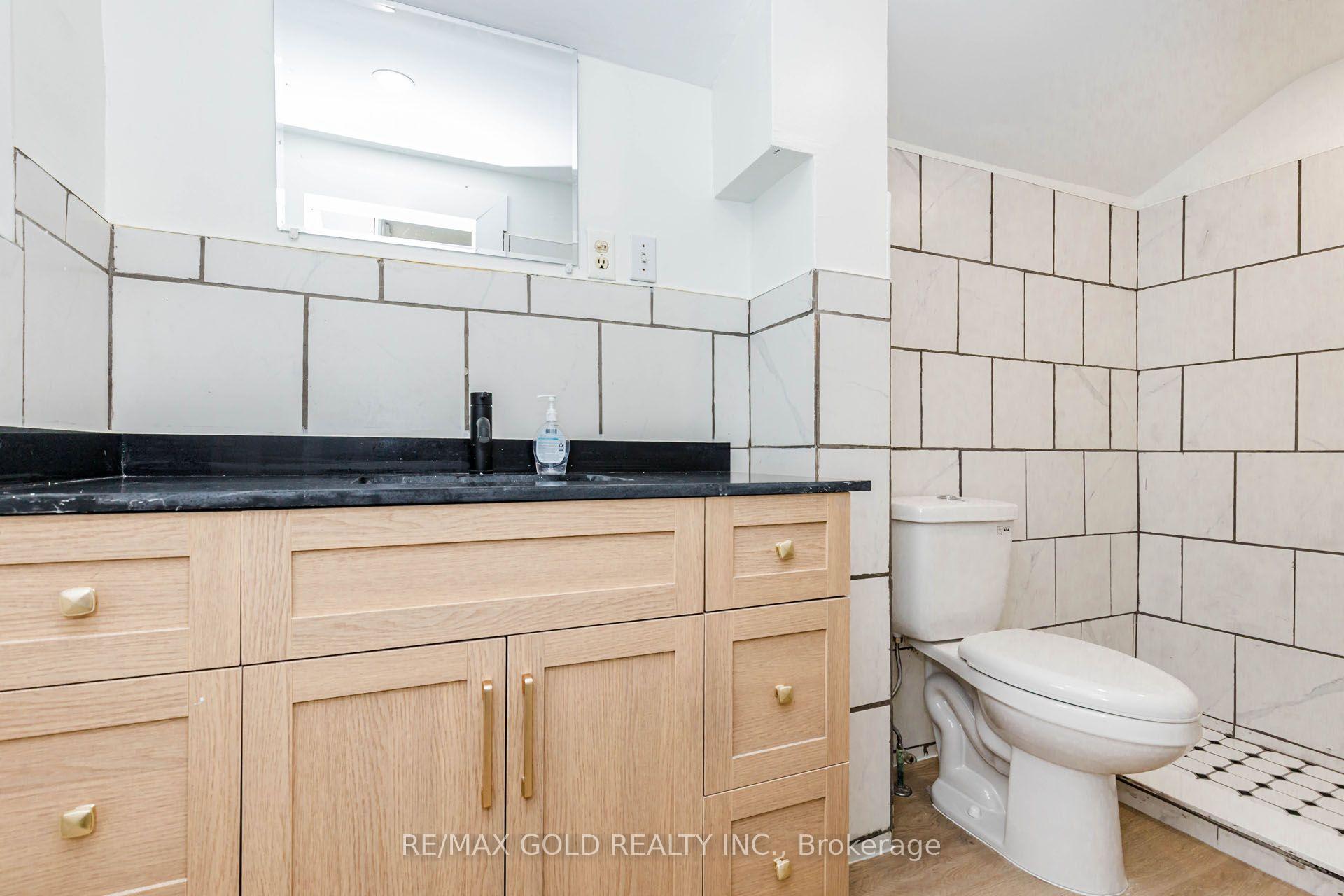 Photo 28 of 108 Norfolk Avenue, Cambridge, Elgin Park/Coronation — HOMEH