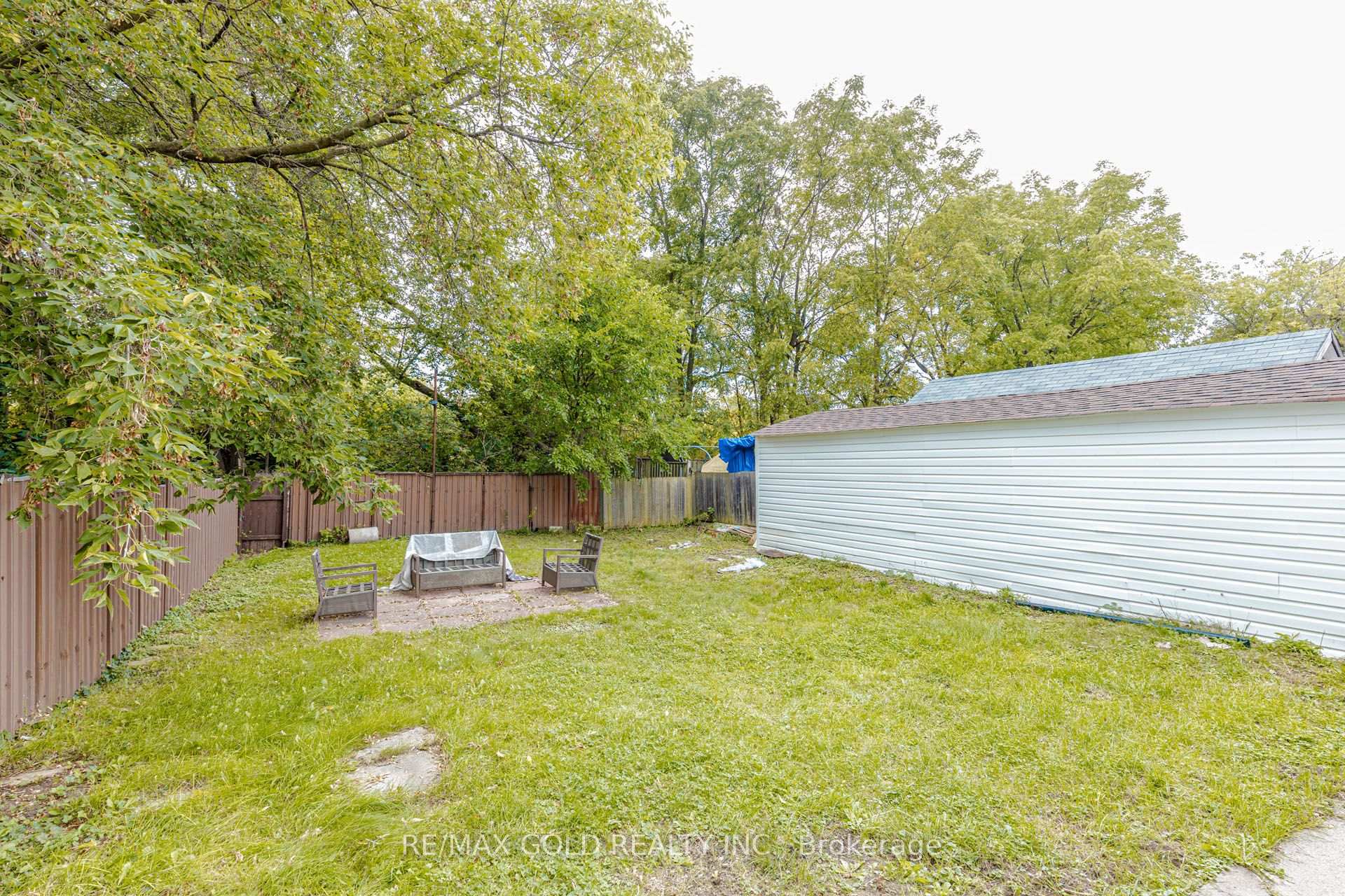 Photo 41 of 108 Norfolk Avenue, Cambridge, Elgin Park/Coronation — HOMEH