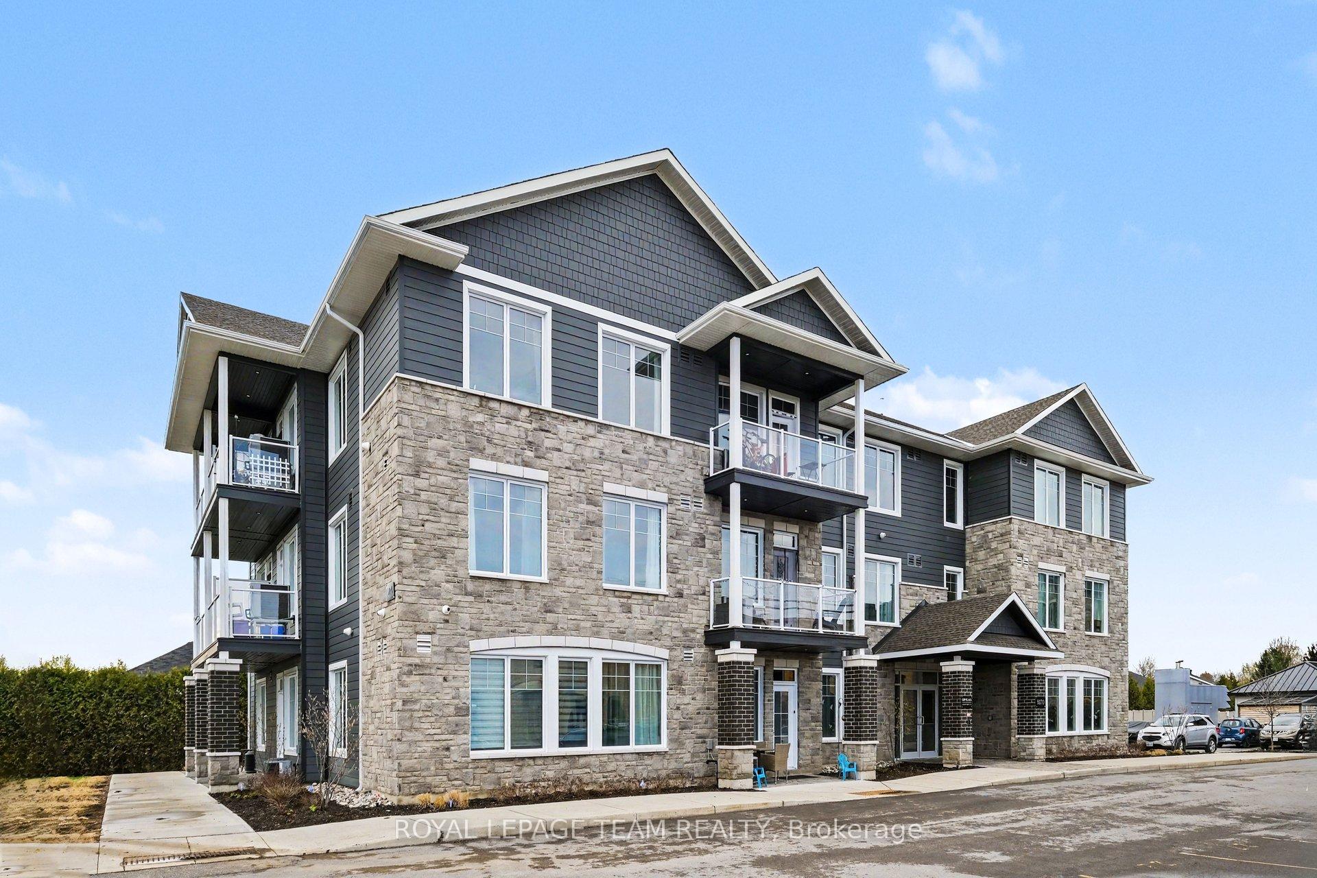 Photo of Unit 303, 5876 County Rd #19