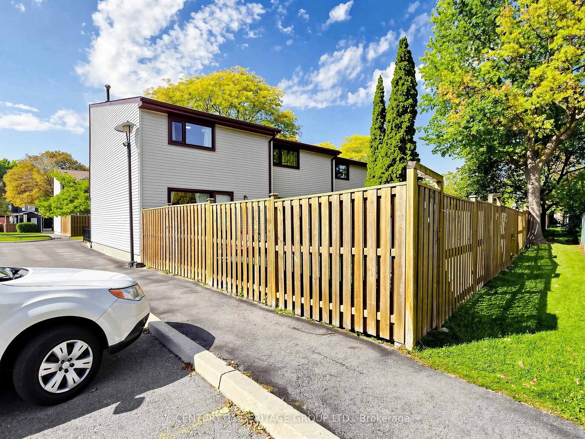Photo 24 of Unit 25, 189 Springhead Gardens, Richmond Hill, North Richvale — HOMEH