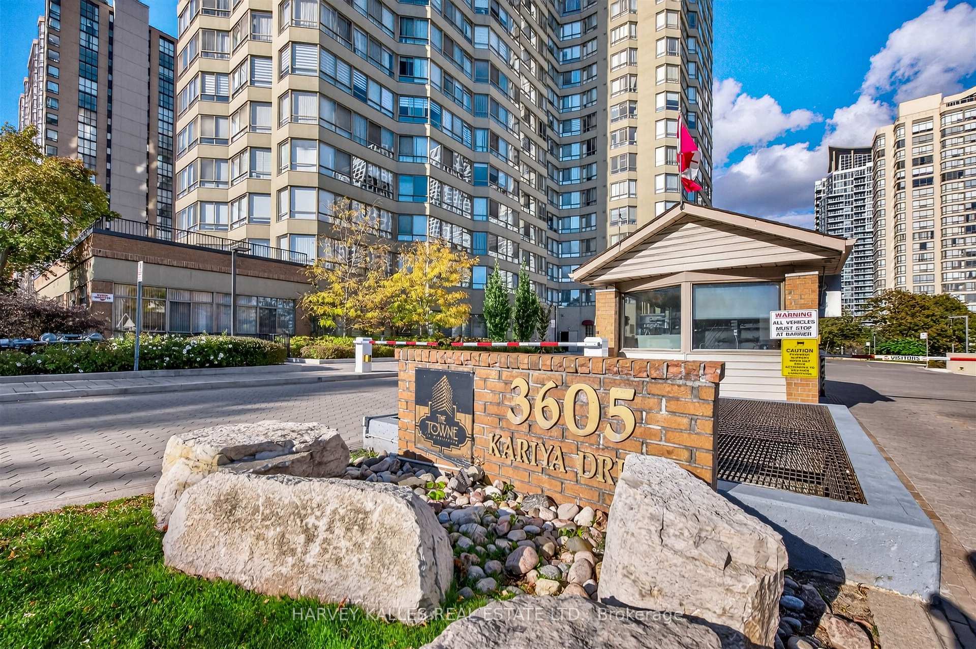 Photo 5 of Unit PH4, 3605 Kariya Drive, Mississauga, City Centre — HOMEH