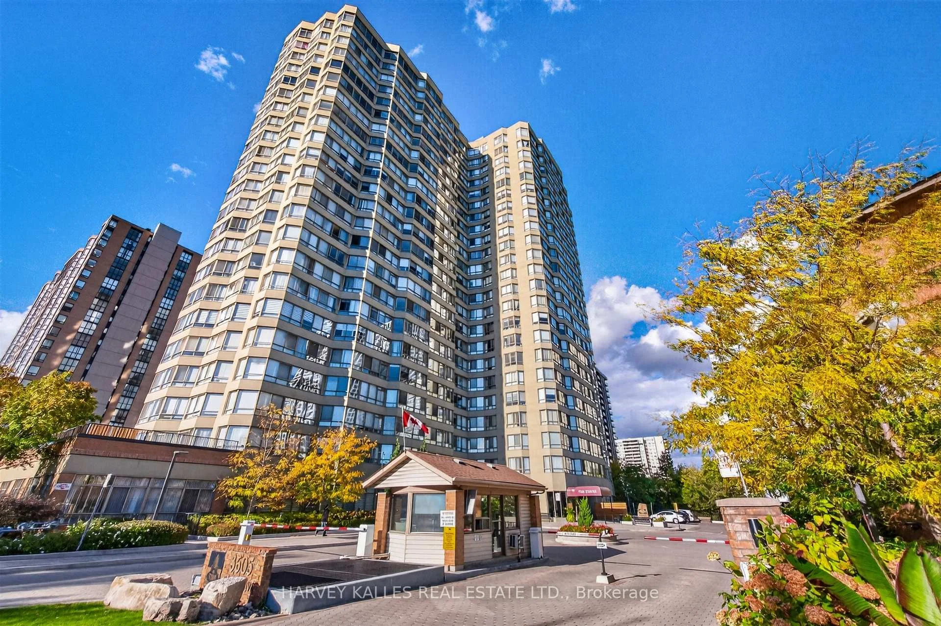 Photo 2 of Unit PH4, 3605 Kariya Drive, Mississauga, City Centre — HOMEH