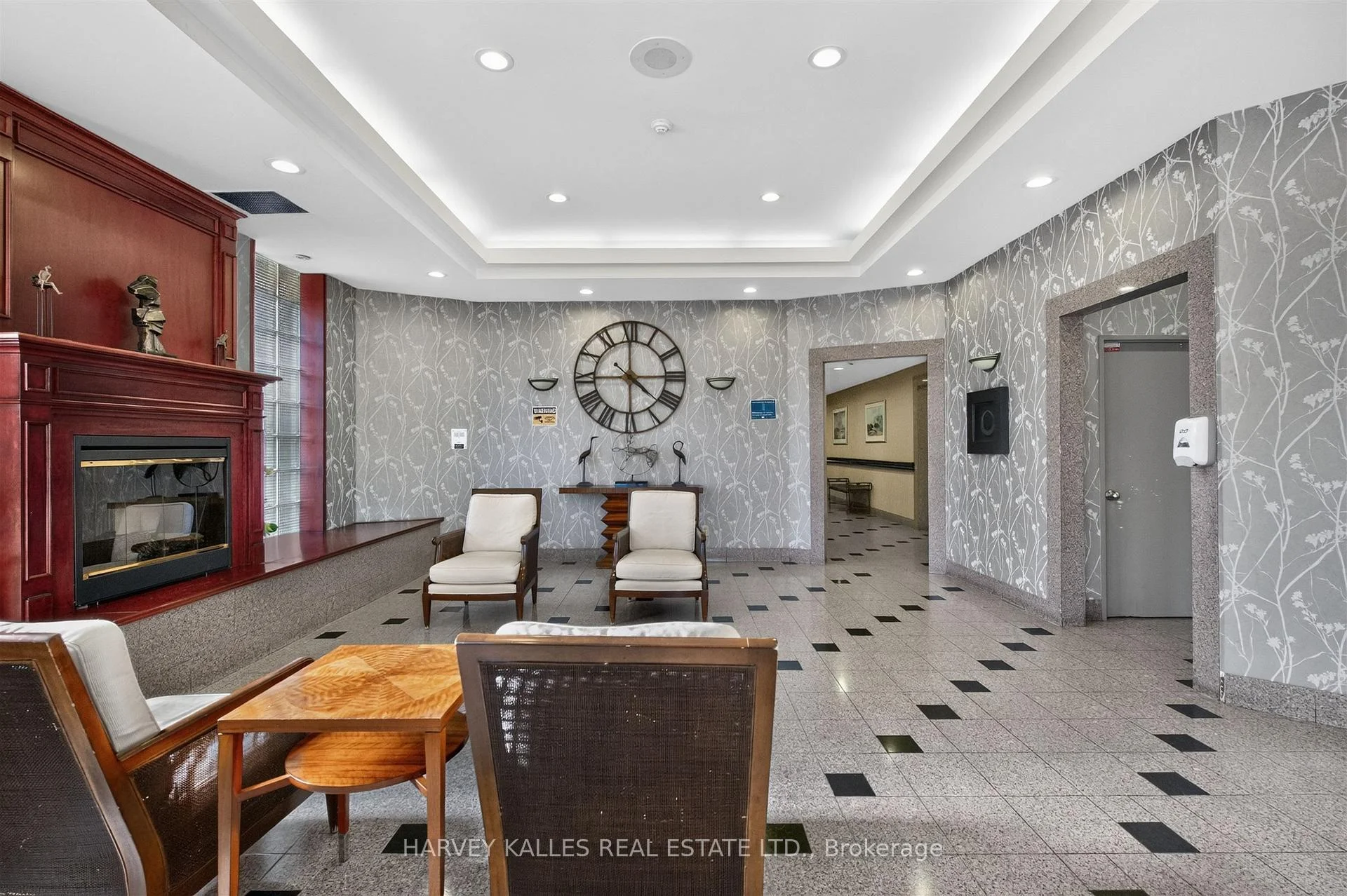 Photo 8 of Unit PH4, 3605 Kariya Drive, Mississauga, City Centre — HOMEH