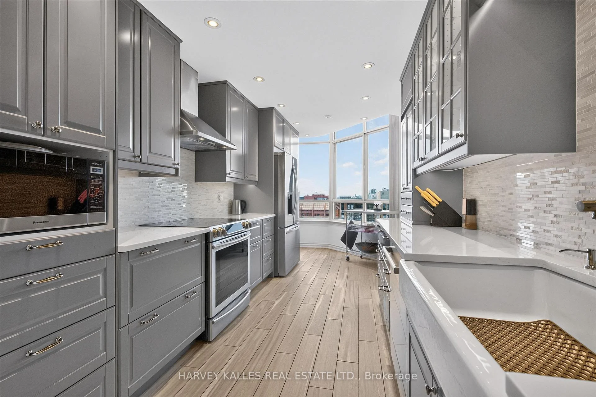 Photo 17 of Unit PH4, 3605 Kariya Drive, Mississauga, City Centre — HOMEH